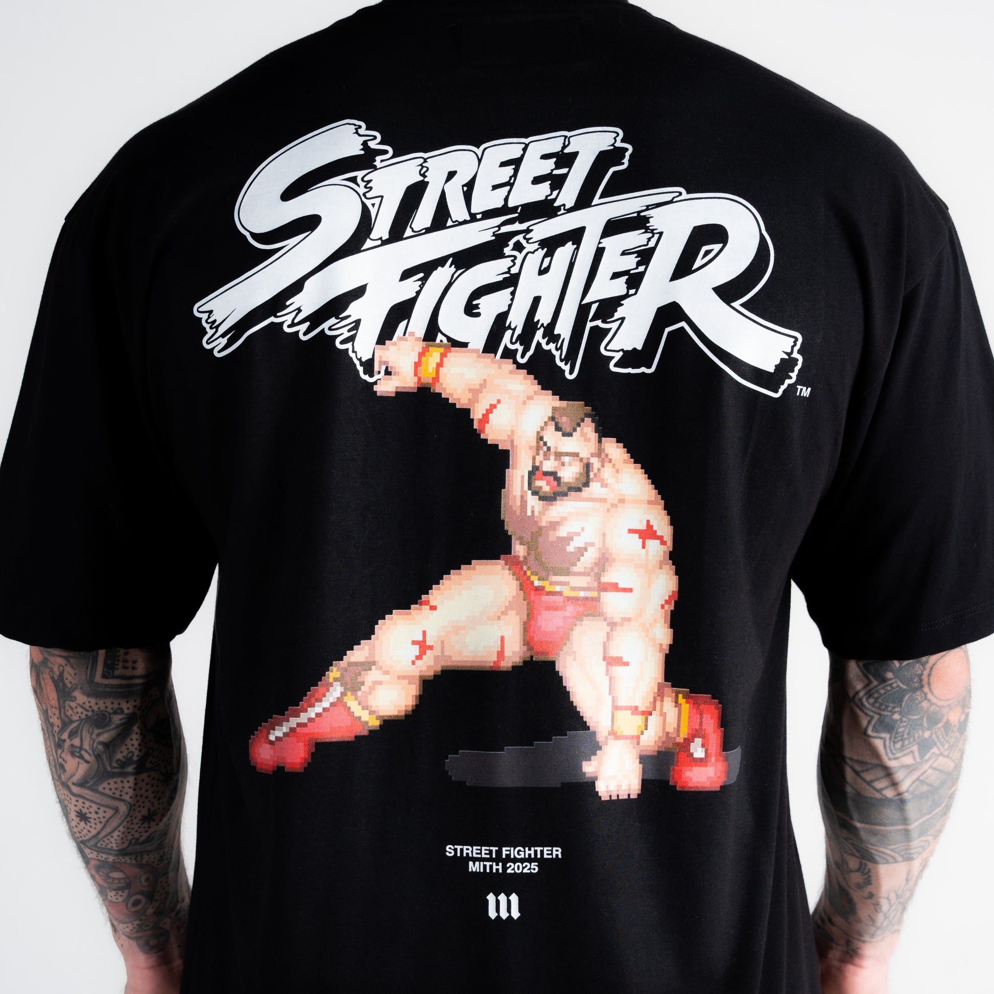 Camiseta Oversized Street Fighter Zangief Preto