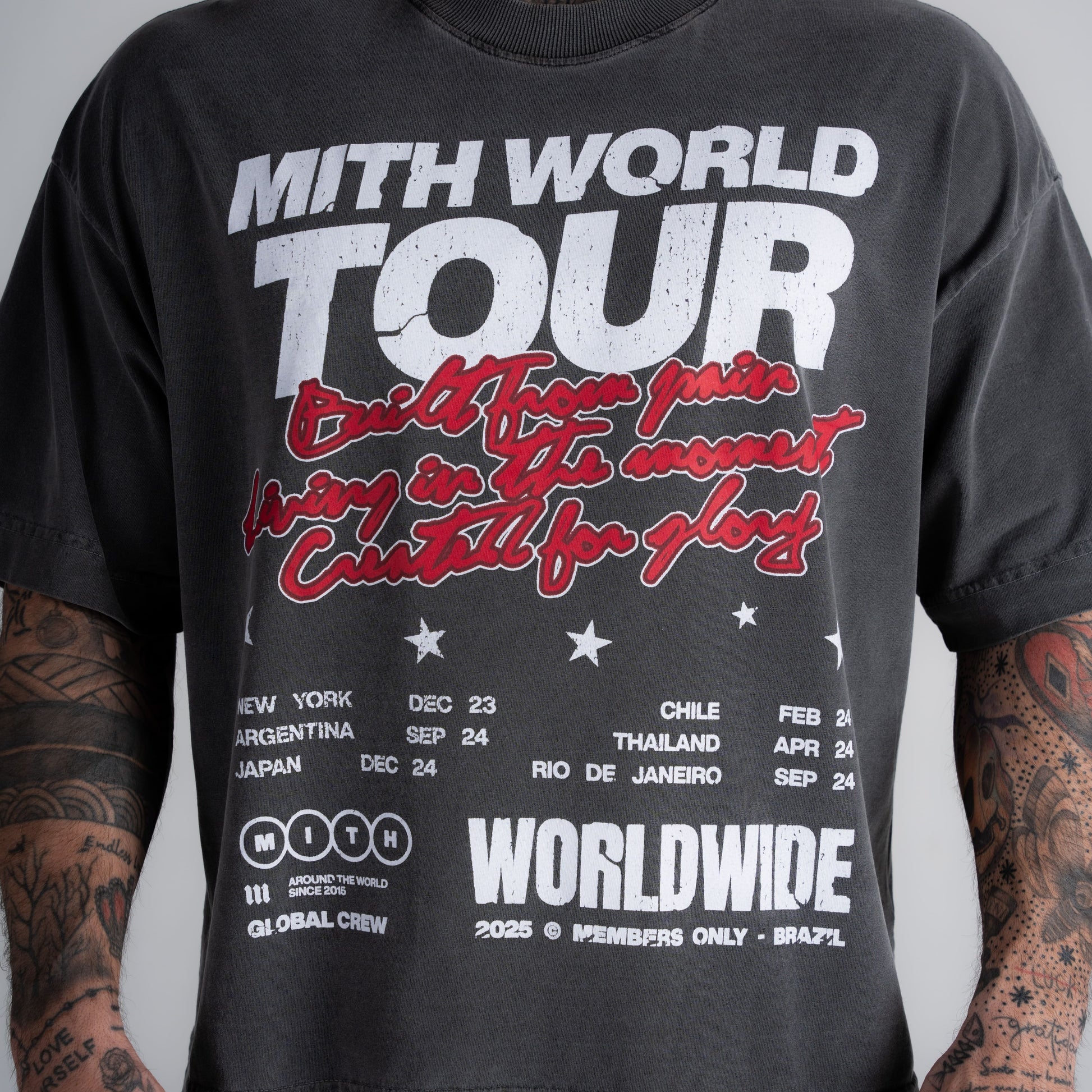 Camiseta Box Estonada Mith Tour Cinza