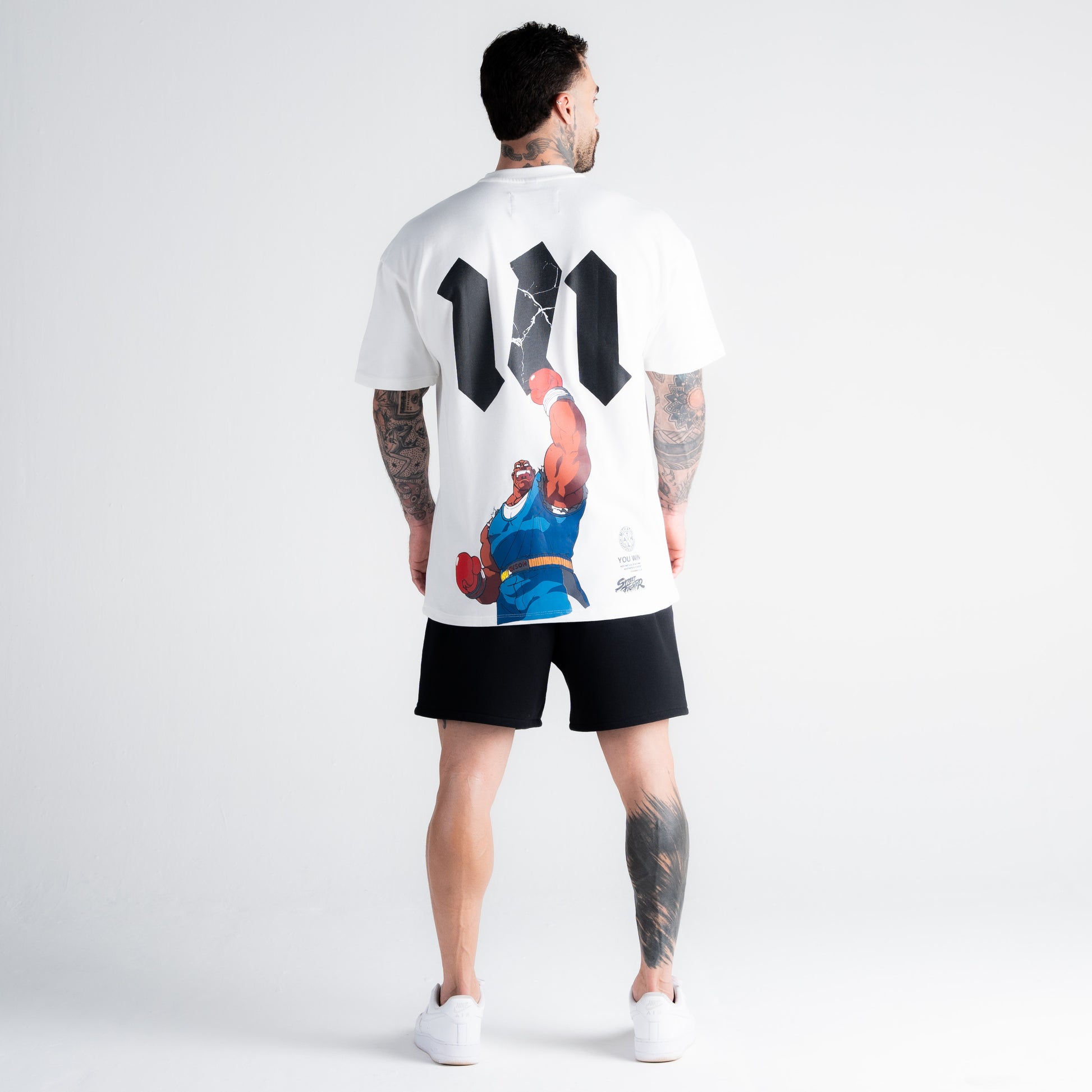 Camiseta Oversized Street Fighter Balrog Off White