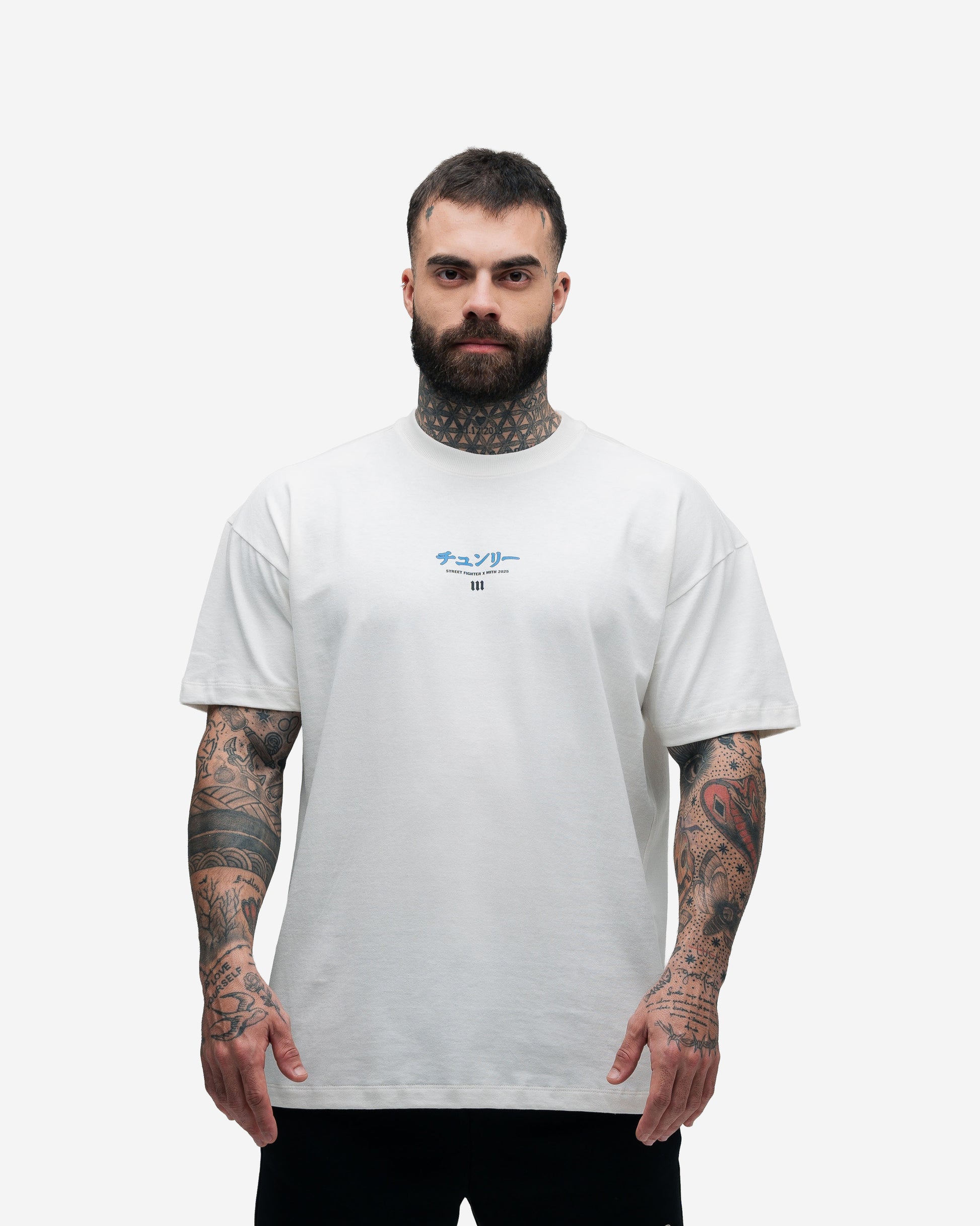 Camiseta Oversized Street Fighter Chun Li Off White