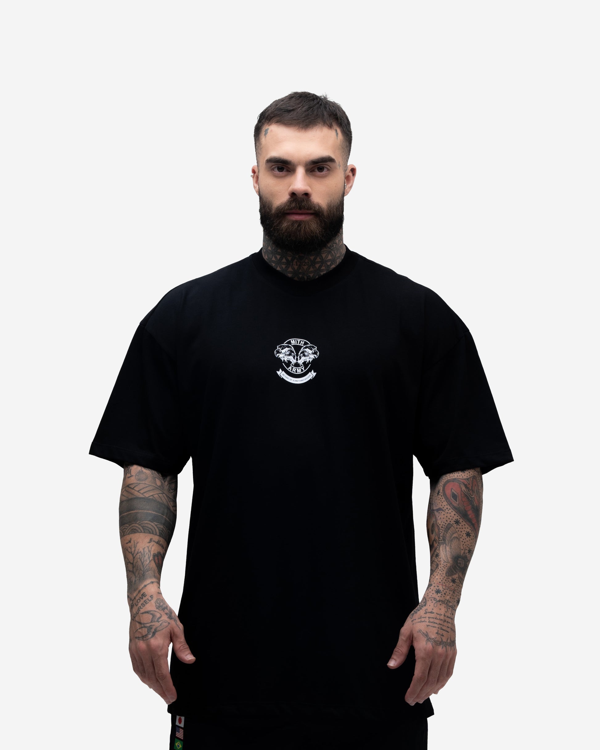 Camiseta Oversized Mith Street Fighter Army Guile Preto