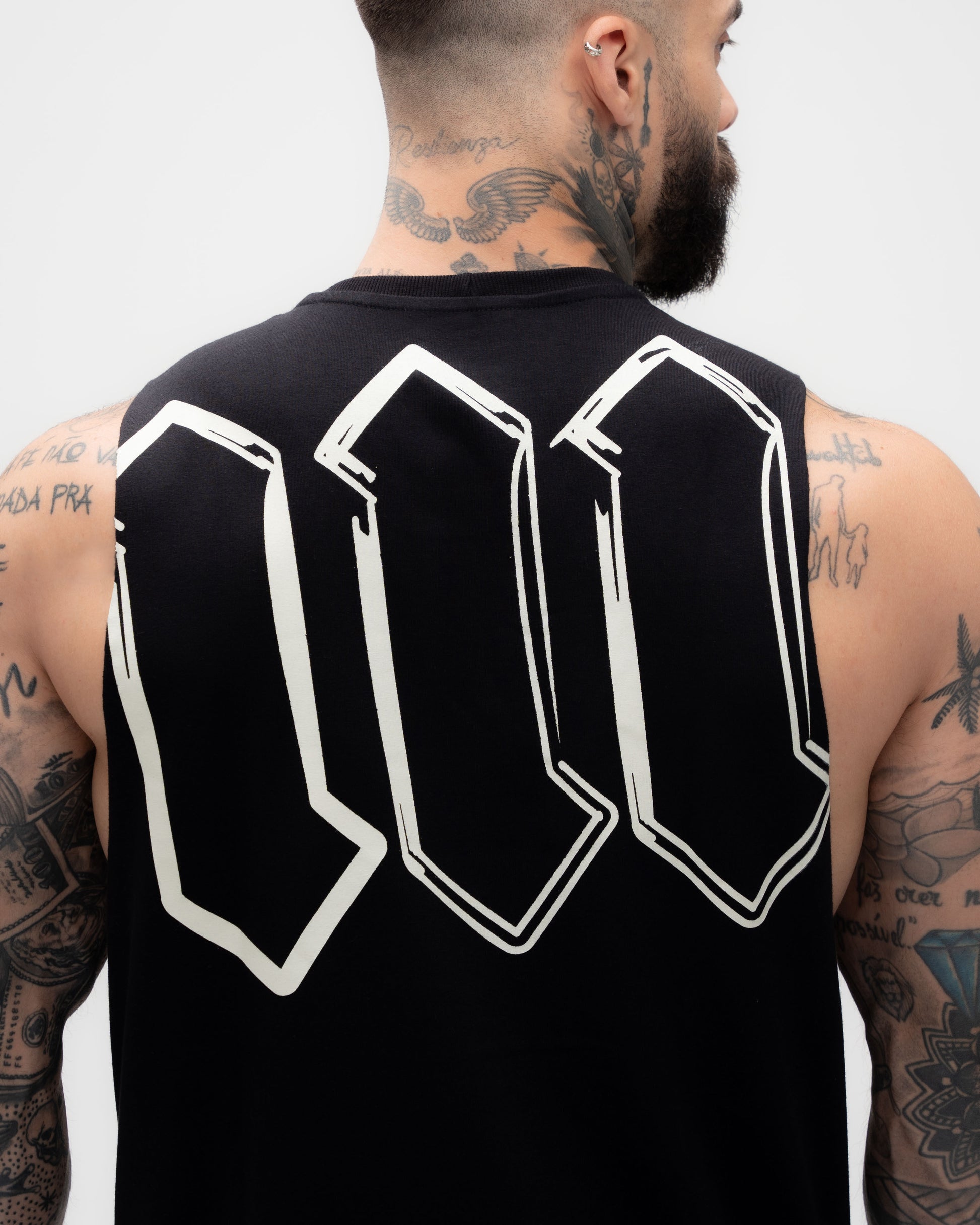 Regata Cut Off Treino Preto Mith Nation Doodle Grid