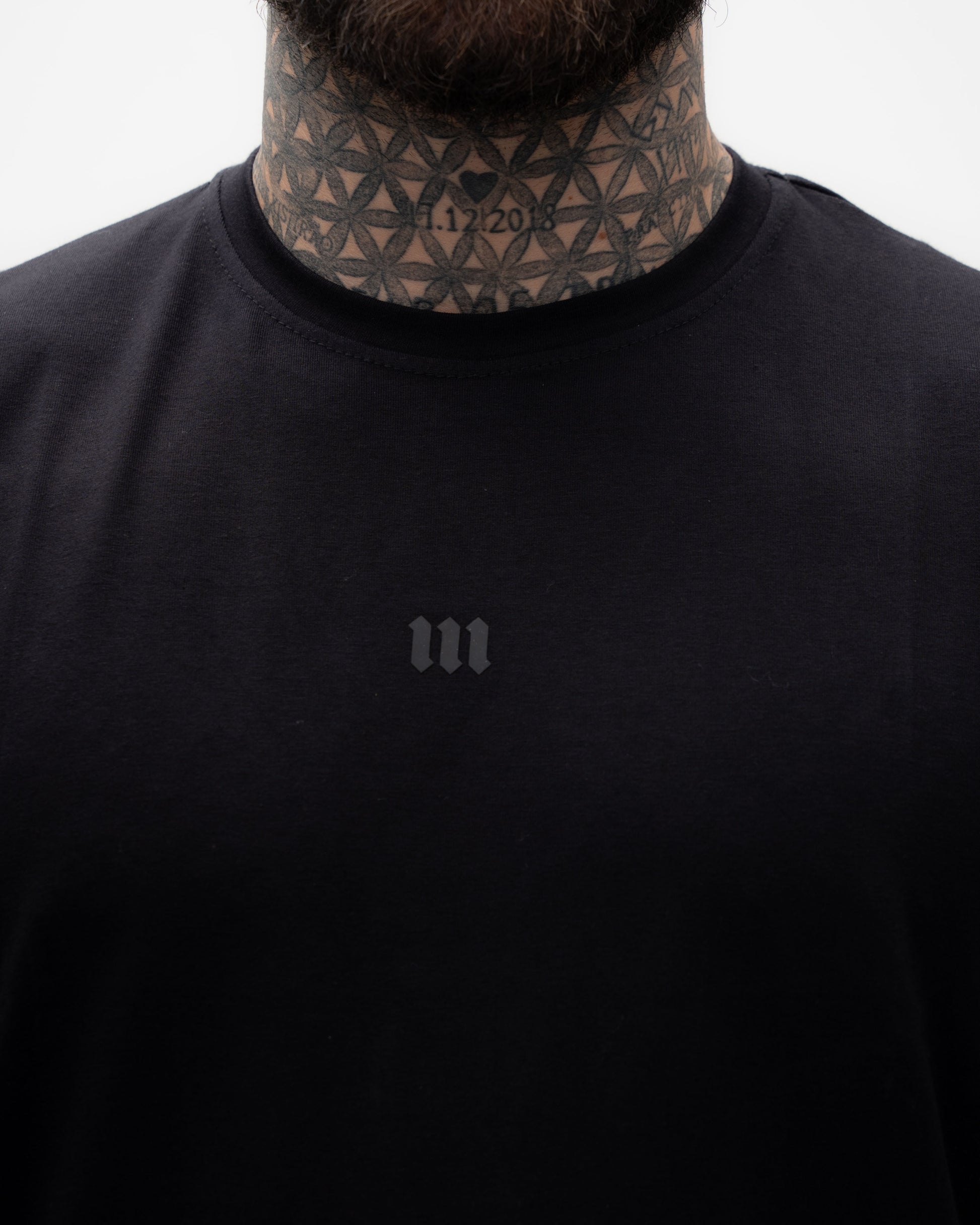 Camiseta Slim Fit Tech Modal Preto Mith Nation