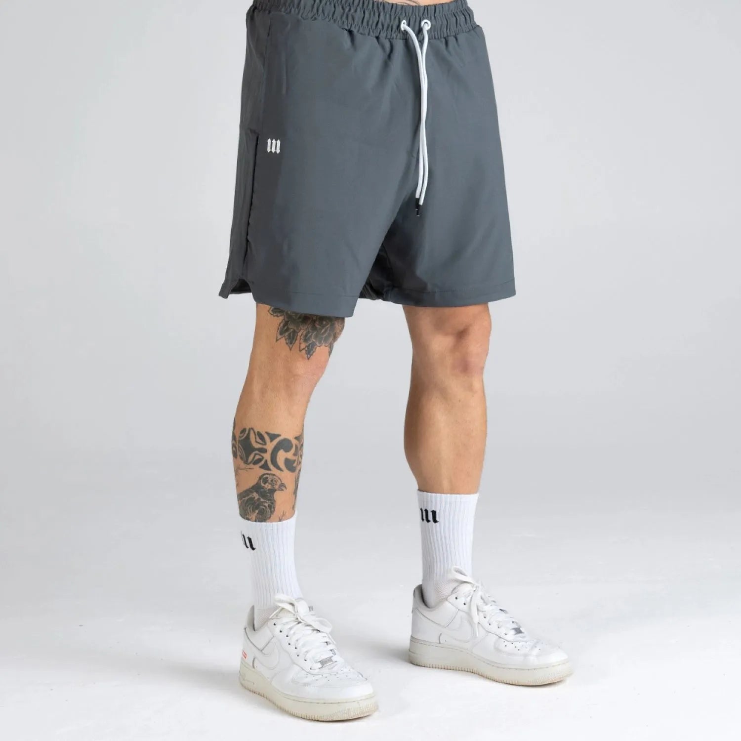 Shorts Tactel Mith Designed For Moviment Chumbo