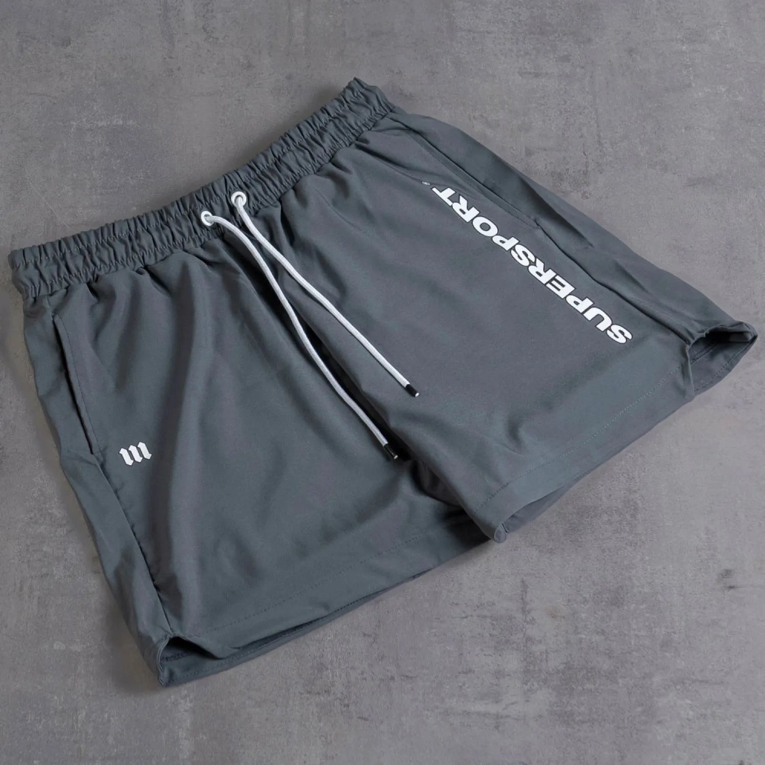Shorts Tactel Mith Designed For Moviment Chumbo