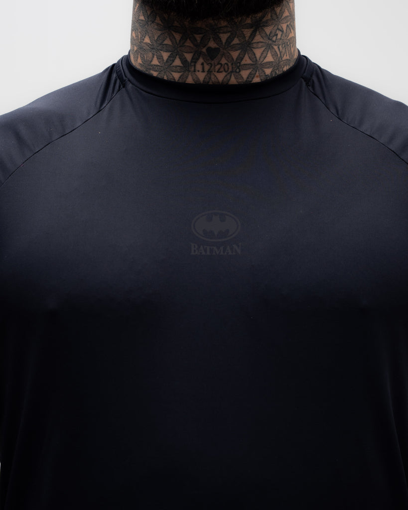 Camiseta <strong>Dry Compressão</strong> Mith X Batman Insignia Preto