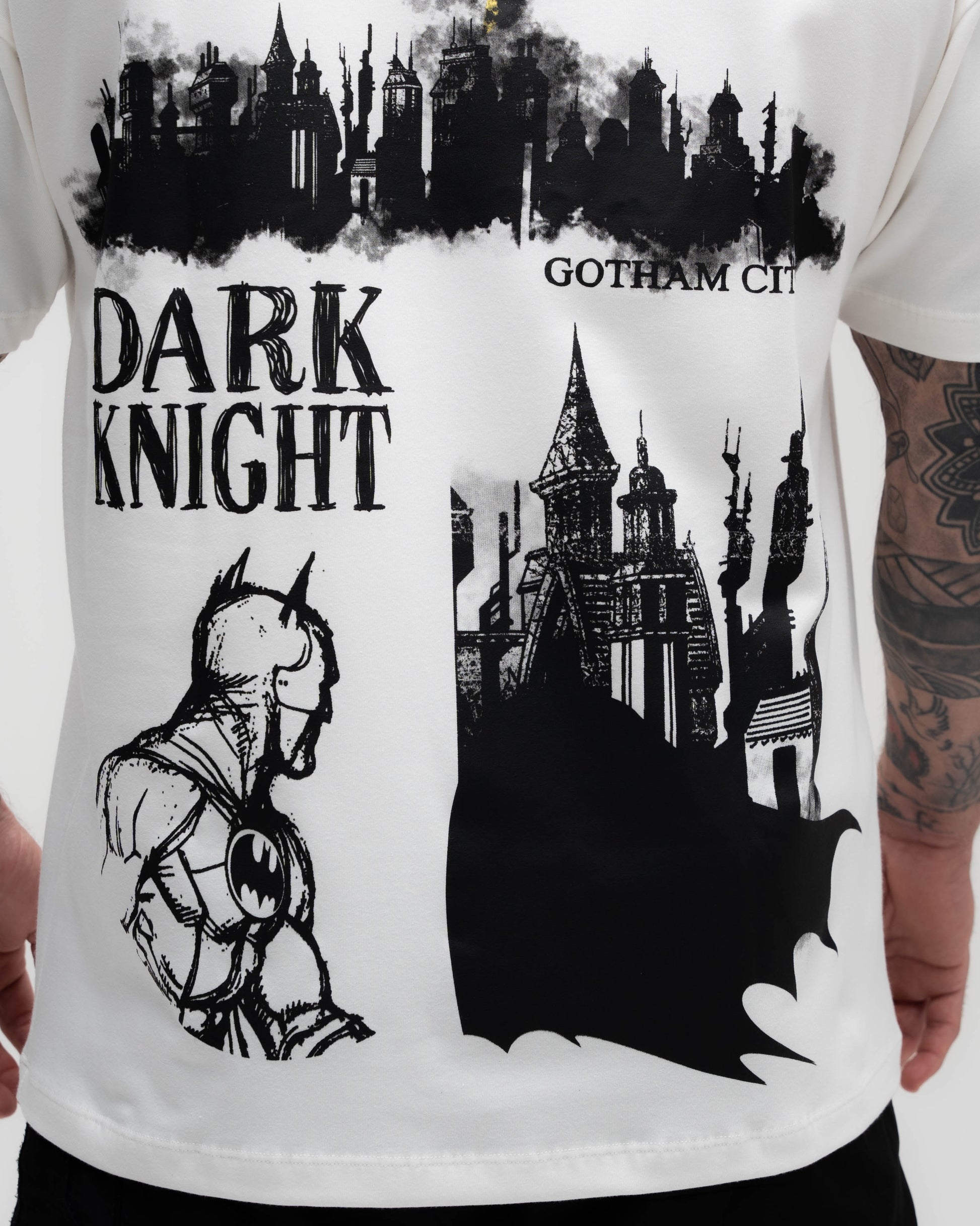 Camiseta <strong>Oversized Treino </strong>Mith X Batman Dark Knight Off White