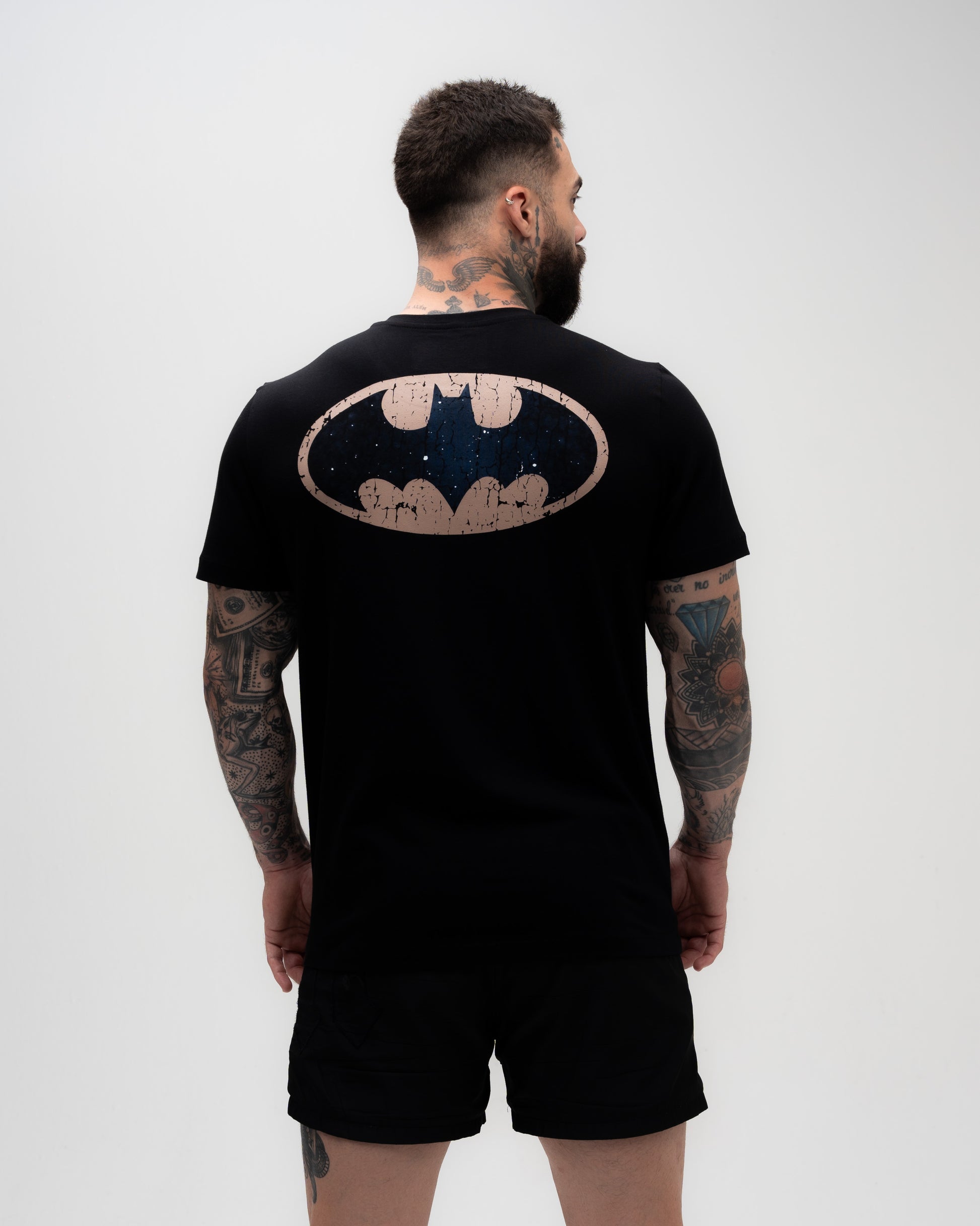 Camiseta Regular Mith X Batman Galaxy Preto