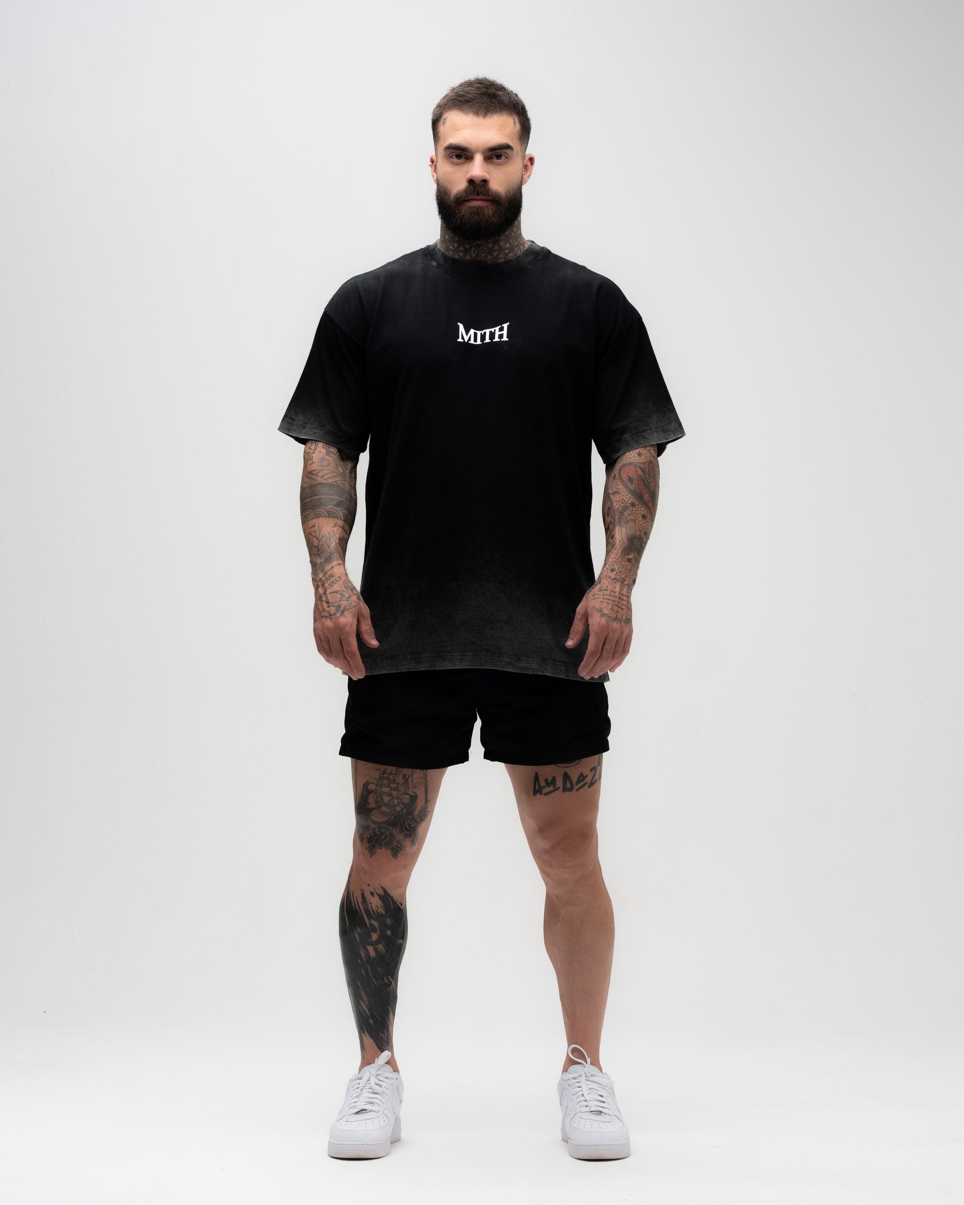 Camiseta <strong>Oversized Estonada Premium </strong>Mith X Batman Vs. Joker Preto