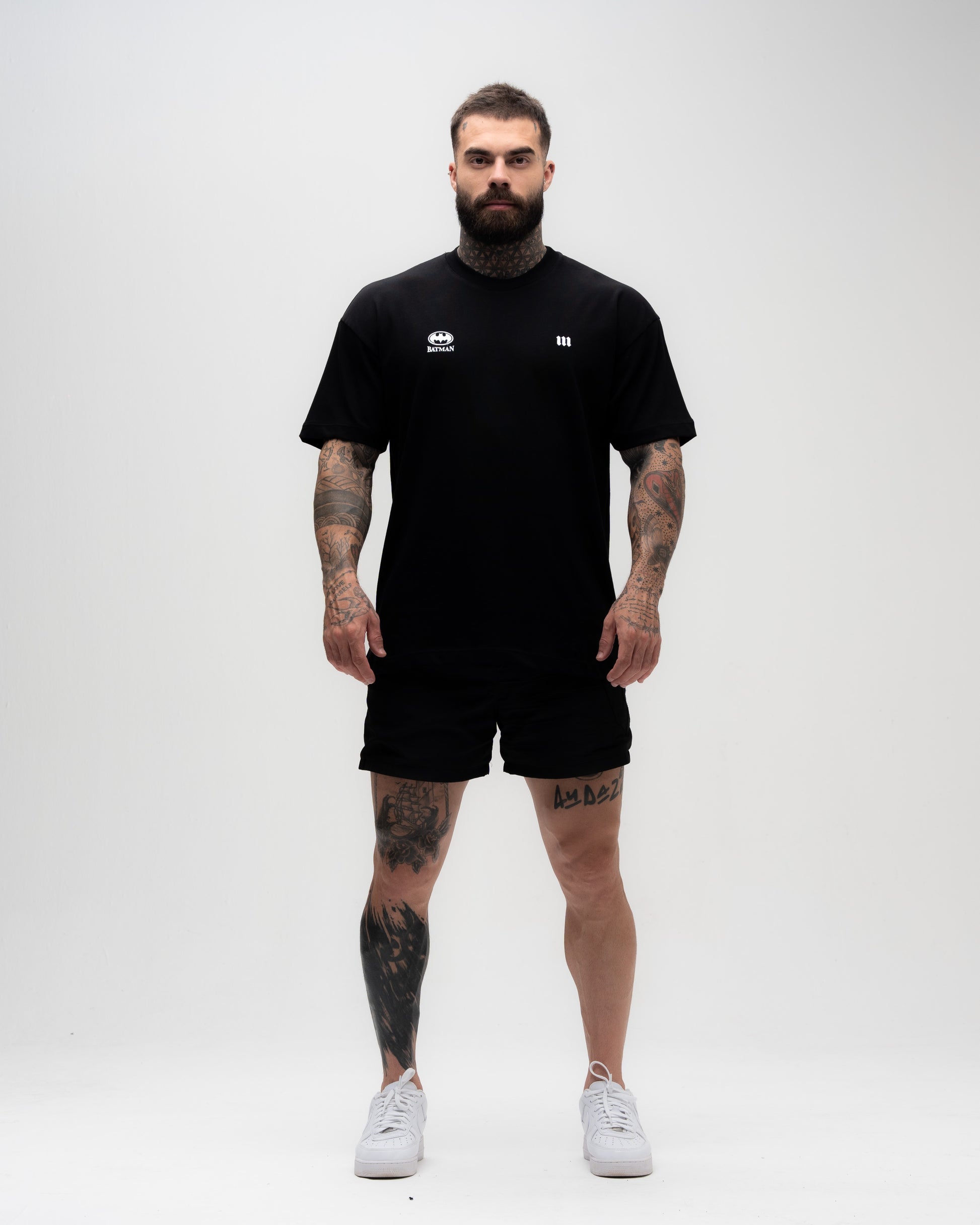Camiseta <strong>Oversized Heavy </strong>Mith X Batman Defender Preto