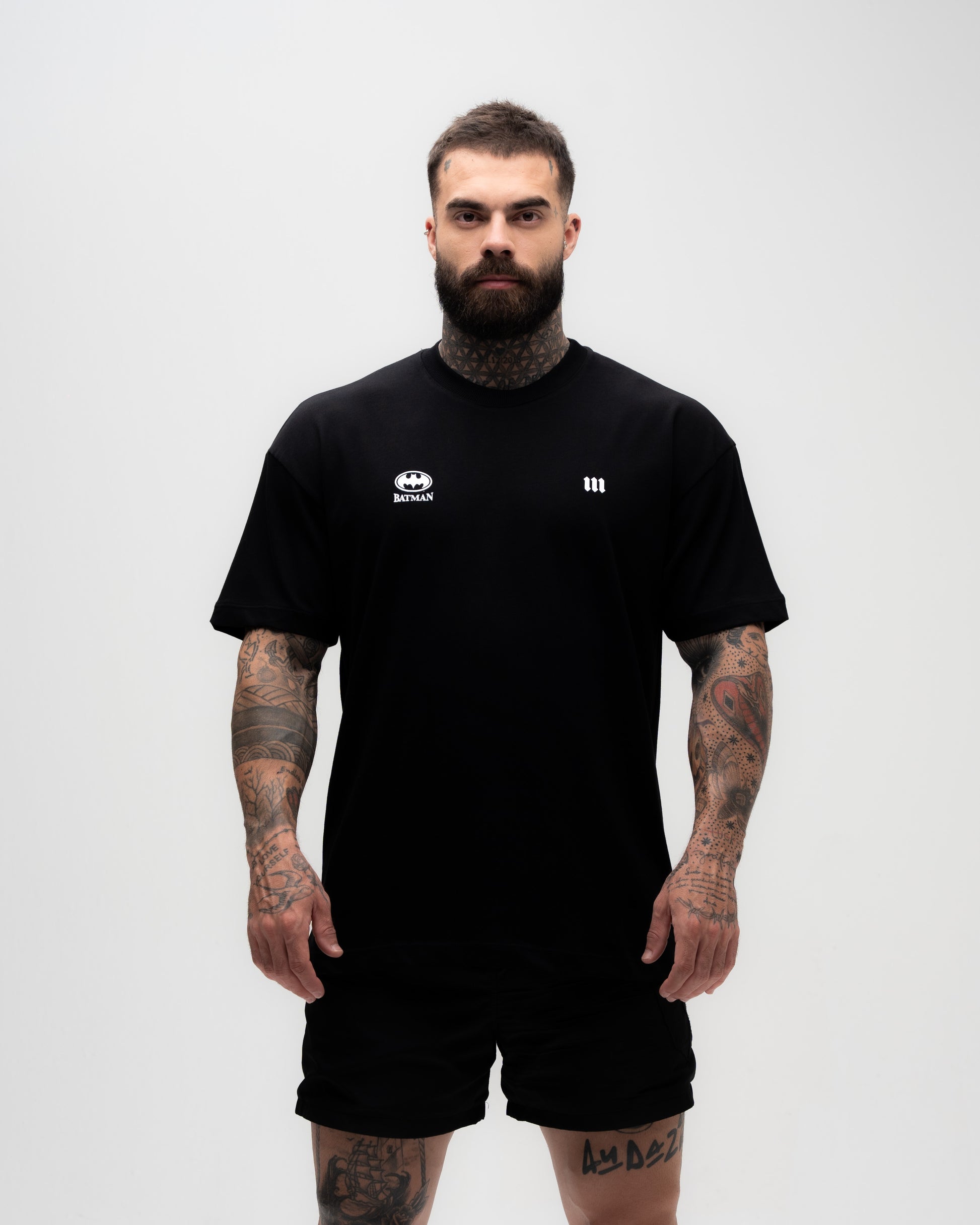 Camiseta <strong>Oversized Heavy </strong>Mith X Batman Defender Preto