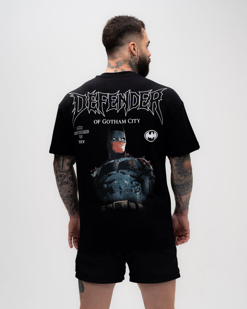 Camiseta <strong>Oversized Heavy </strong>Mith X Batman Defender Preto