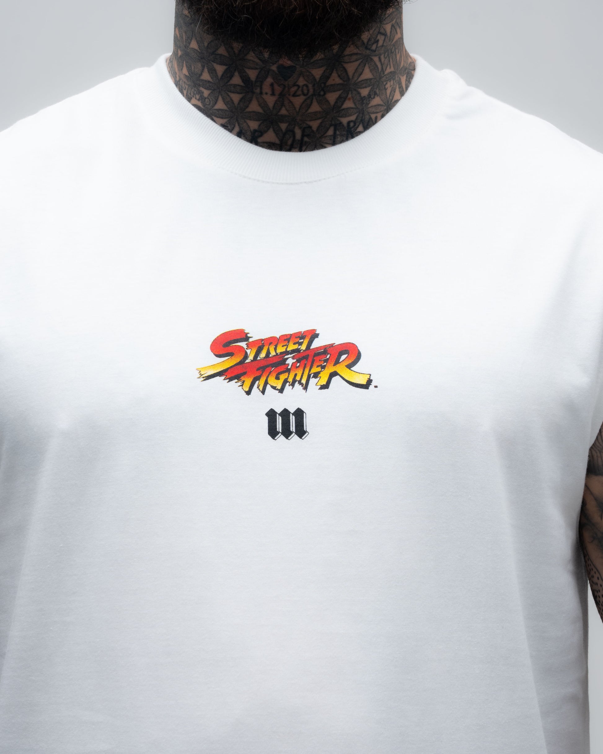 Regata Drop Shoulder Slevelles Mith Street Fighter Logo Line Off White