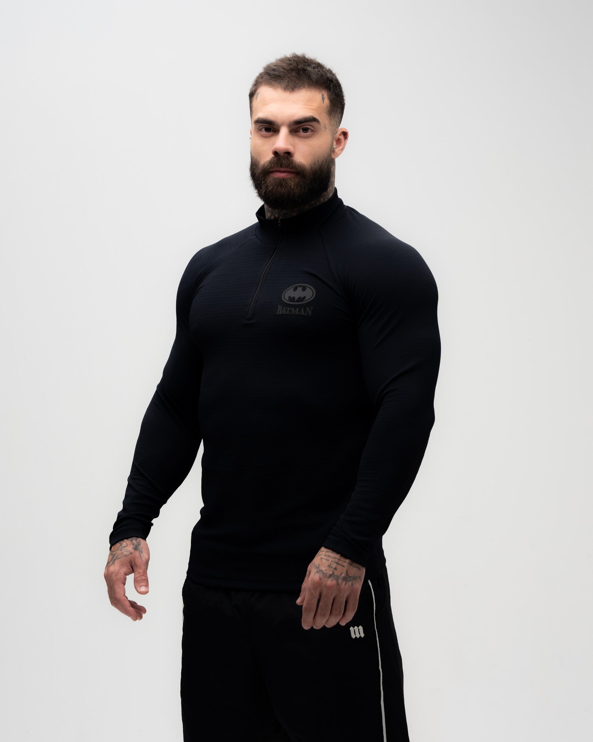 Camiseta <strong>Manga Longa Compressão Pro</strong> Mith x Batman Insignia Preto