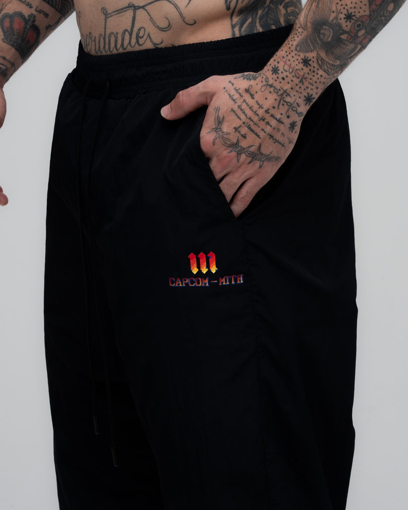 Calça de Tactel Dupla Oversized Mith Street Fighter Preto