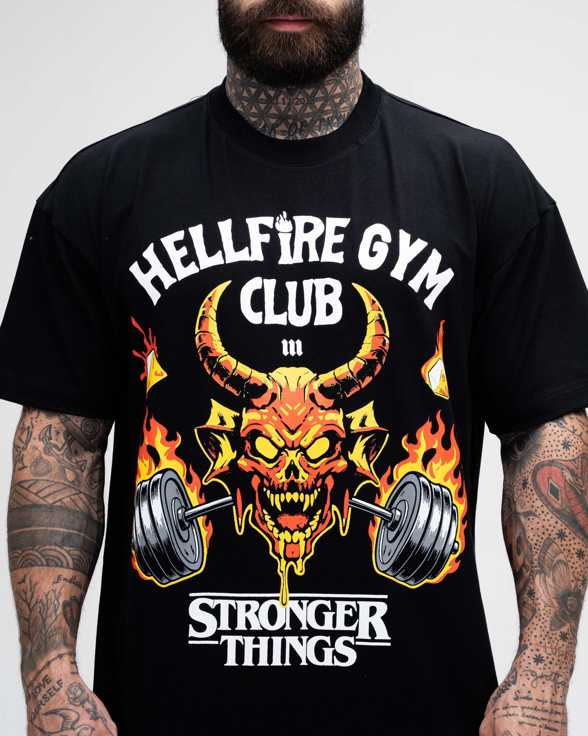 Camiseta Oversized Treino Preta Mith Hellfire Club