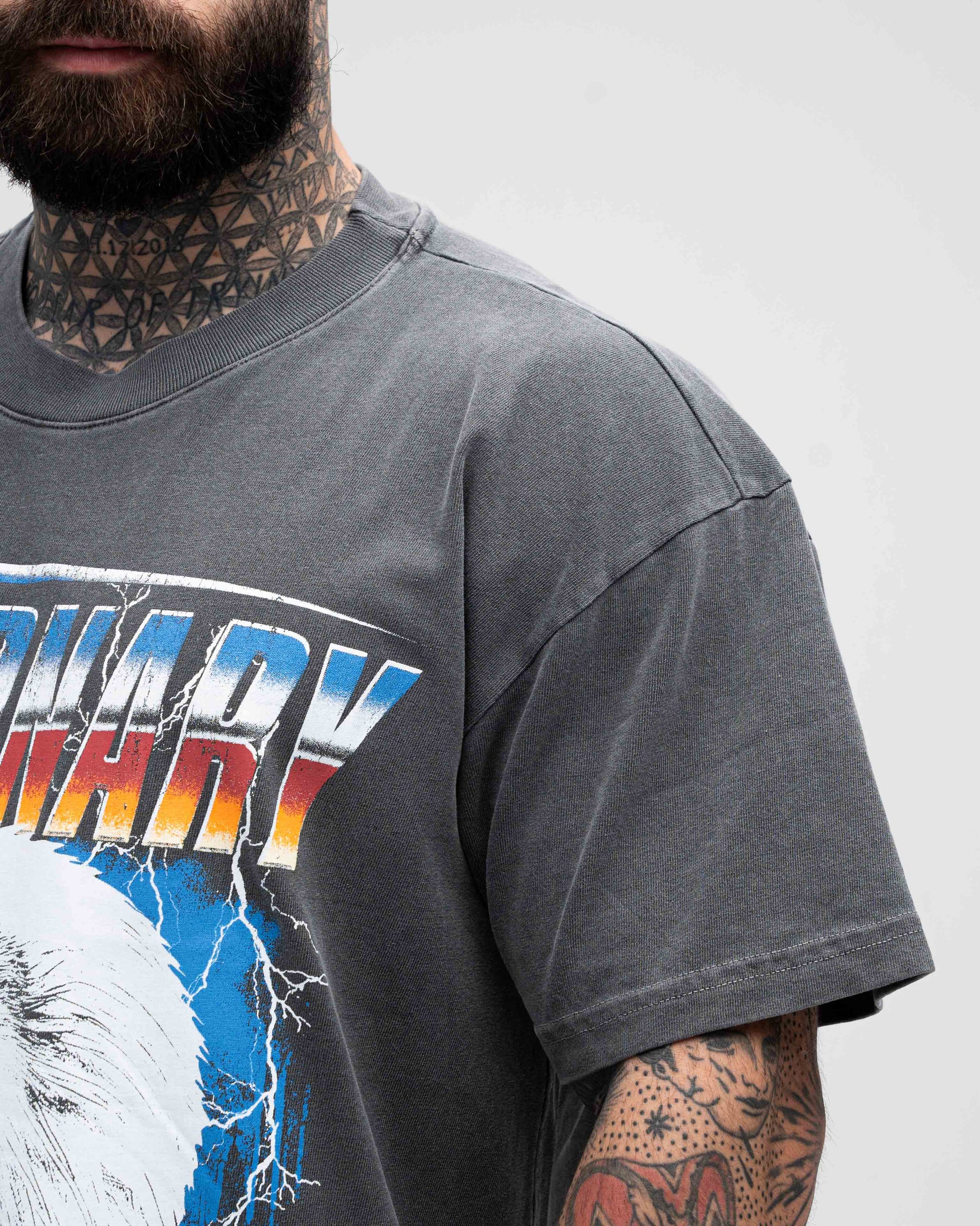 Camiseta Oversized Estonada Mith Visionary Eagle Preto