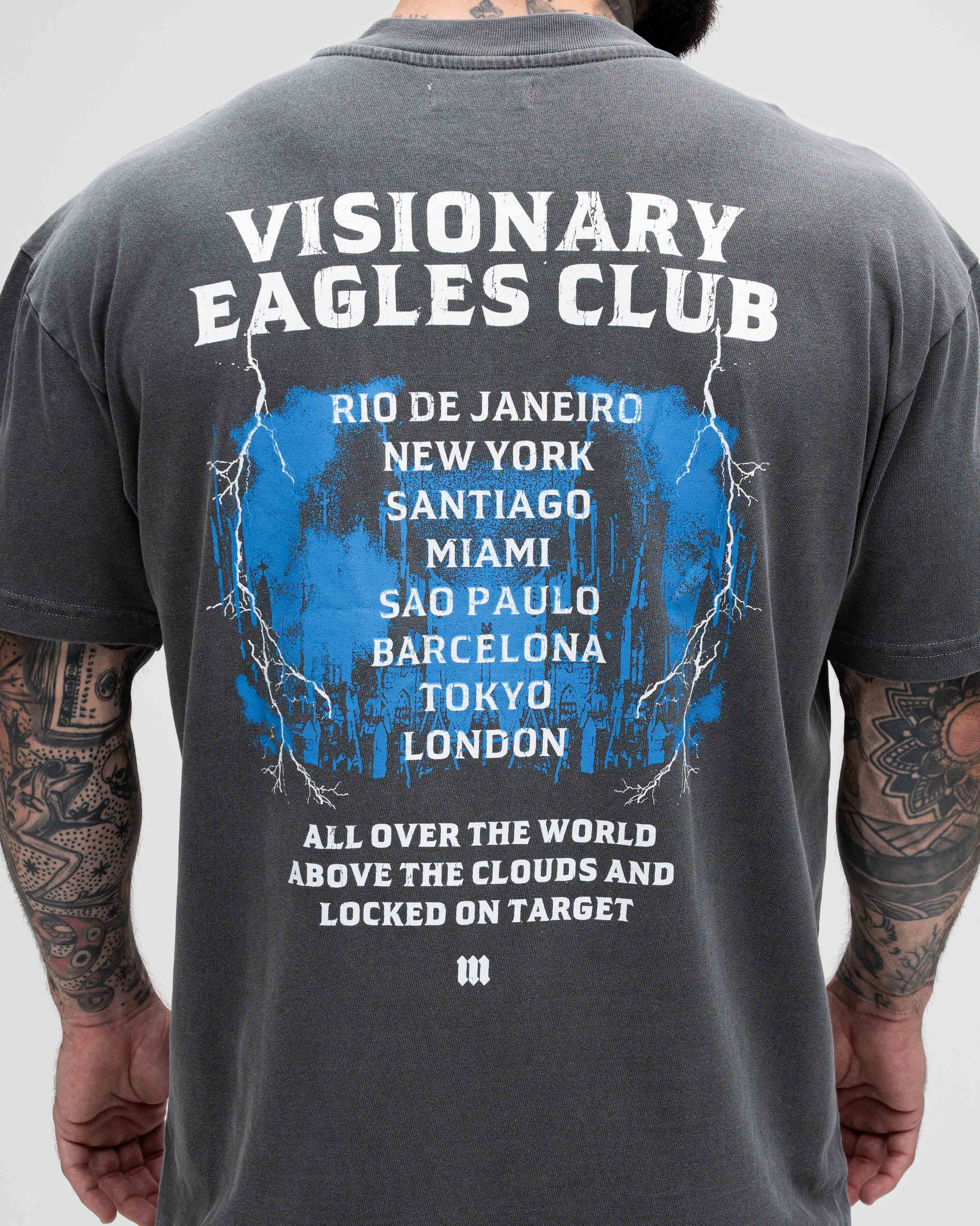 Camiseta Oversized Estonada Mith Visionary Eagle Preto