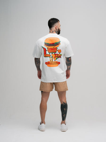 Camiseta Oversized Mith Comam Frutas Quem Faz Dieta É Atleta Off White