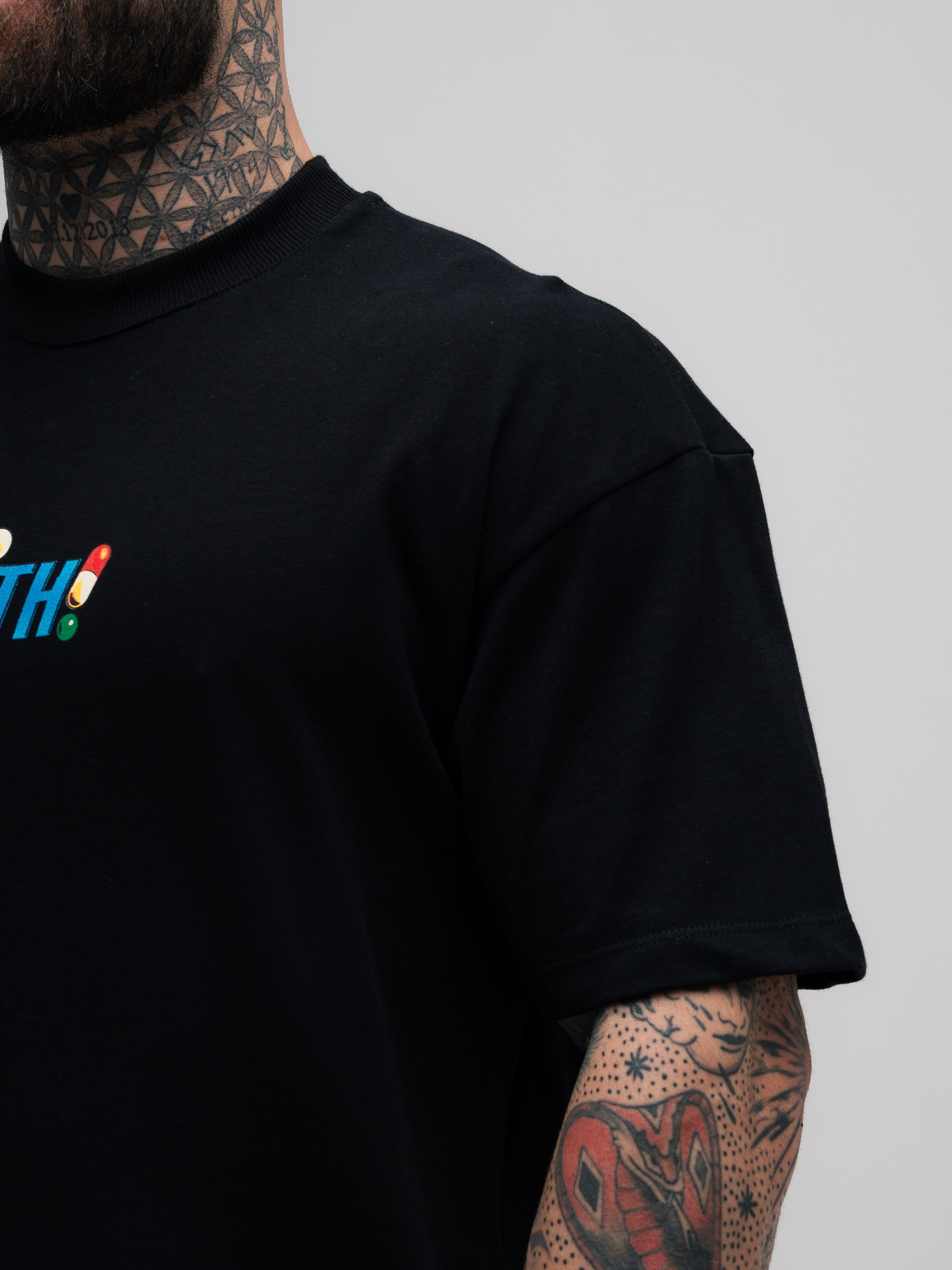 Camiseta Oversized Mith Comam Frutas Kit Preto