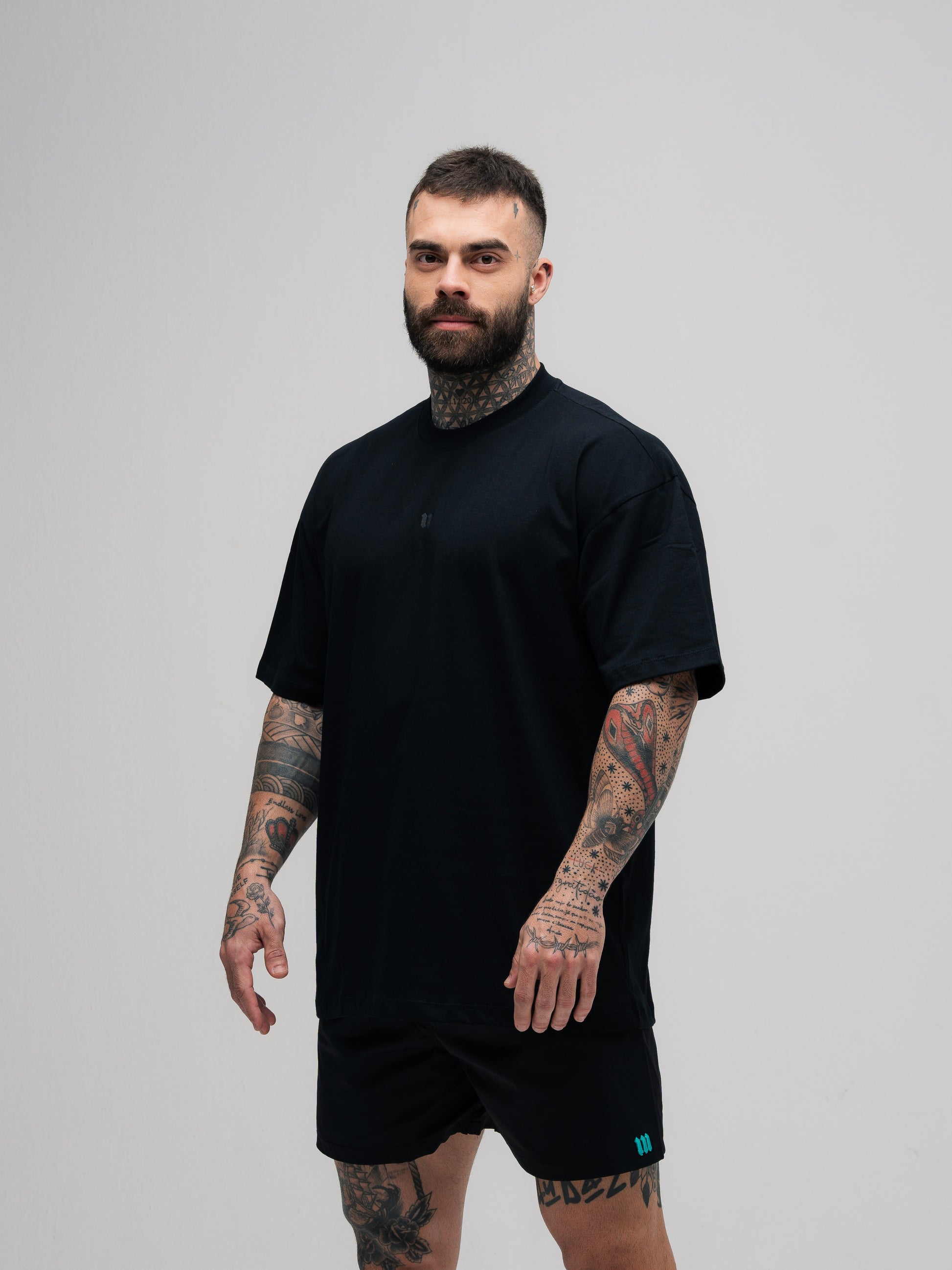 Camiseta Oversized Mith Nation Cubic Preto