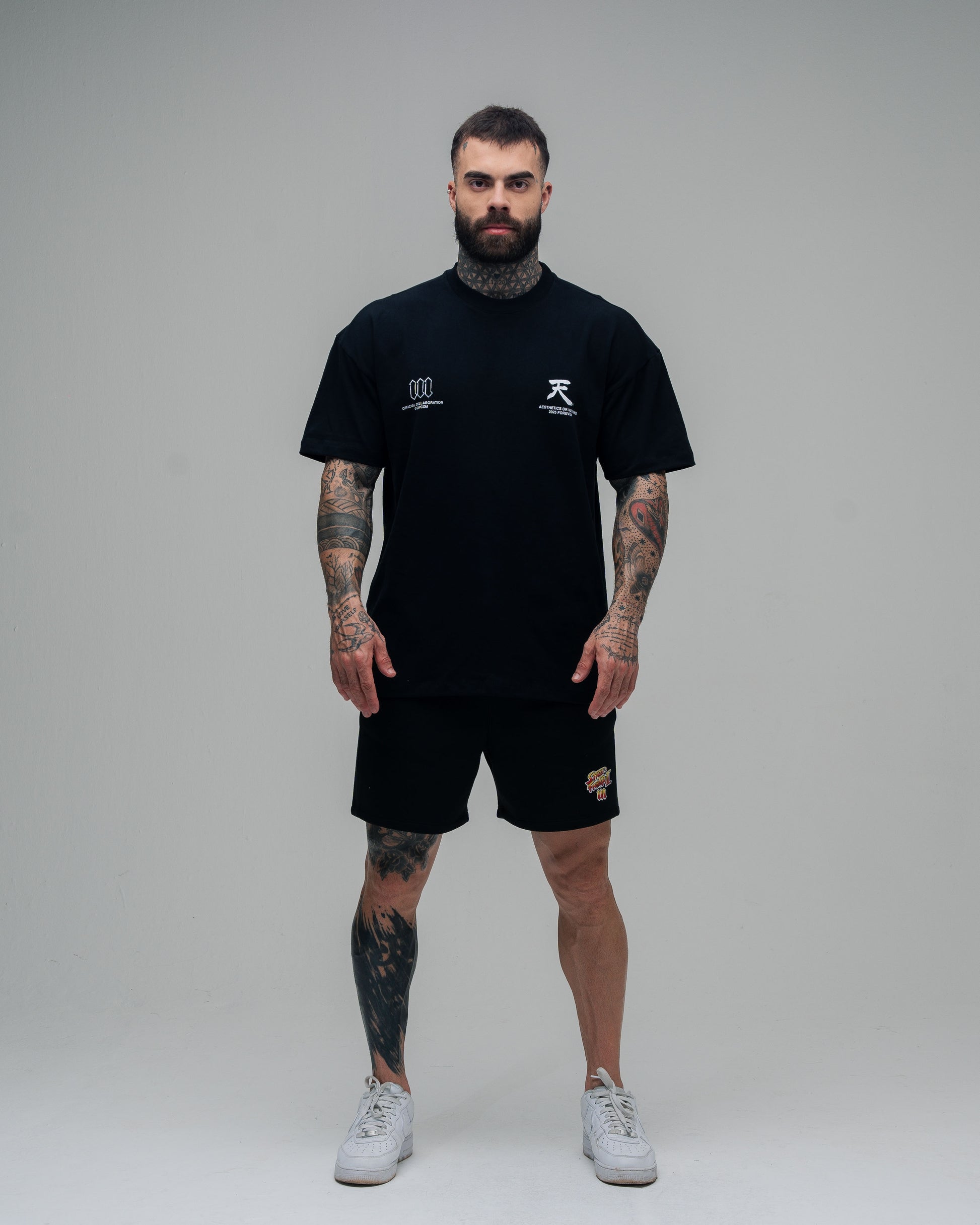 Camiseta Oversized Street Fighter Akuma Preto