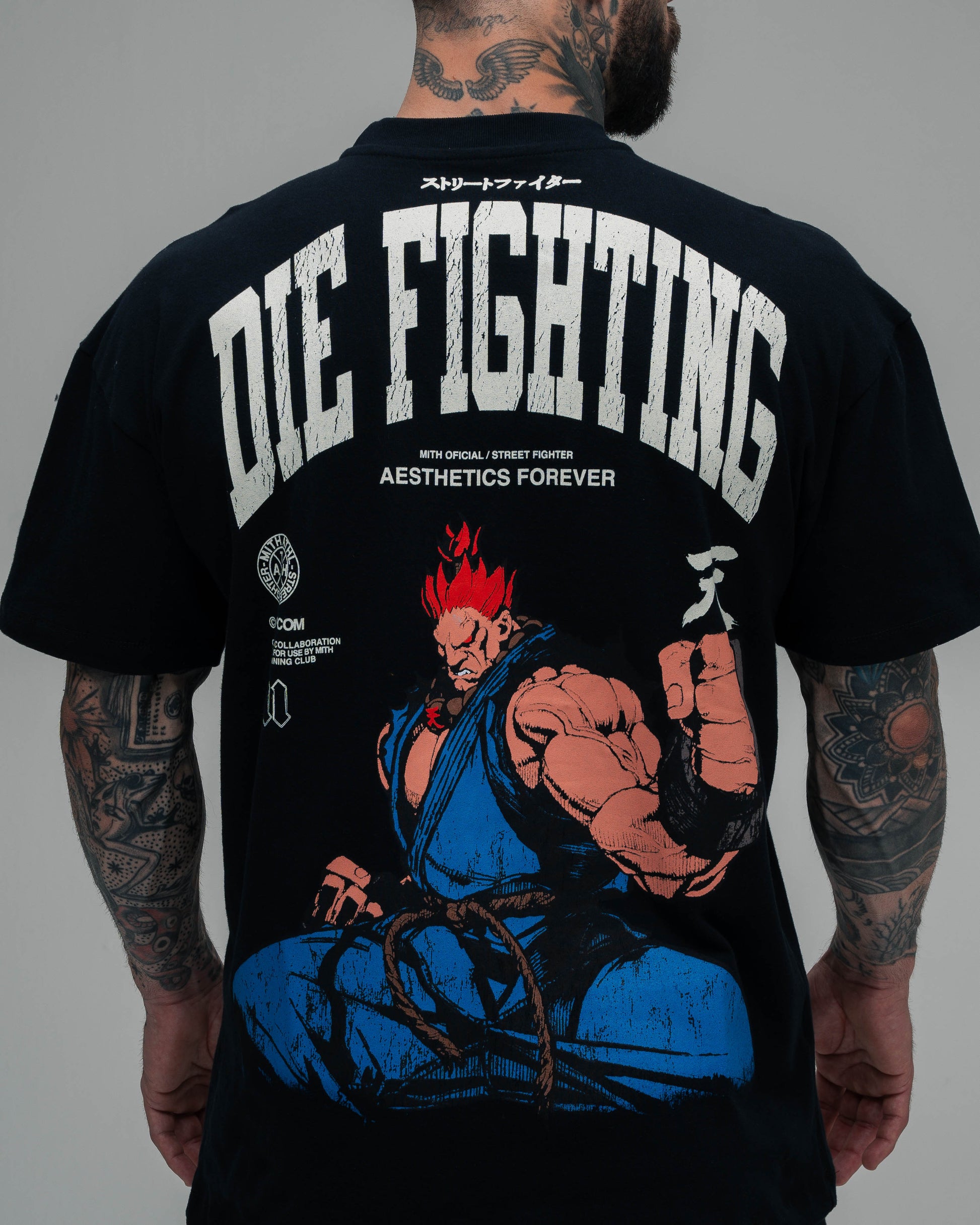 Camiseta Oversized Street Fighter Akuma Preto