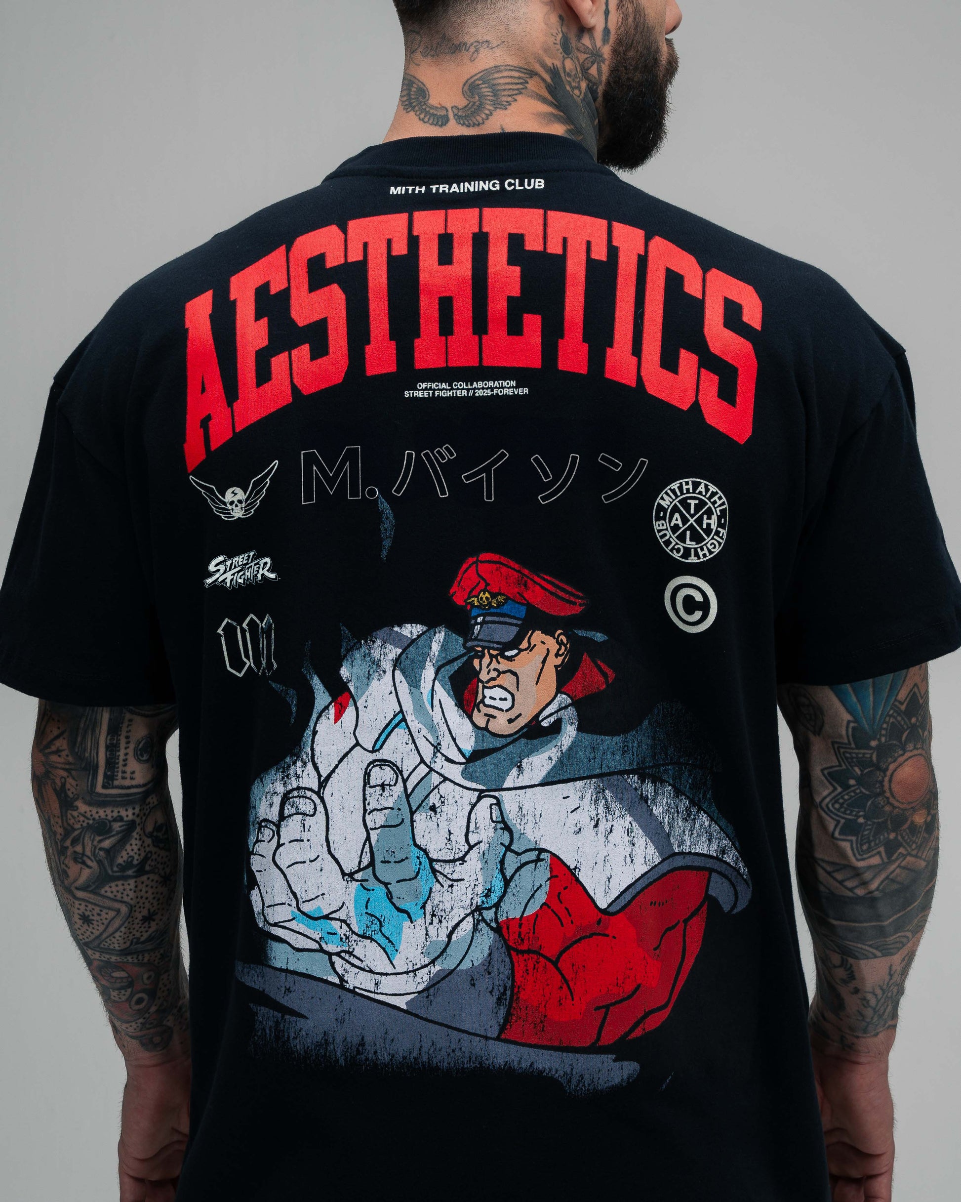 Camiseta Oversized Street Fighter M Bison Preto