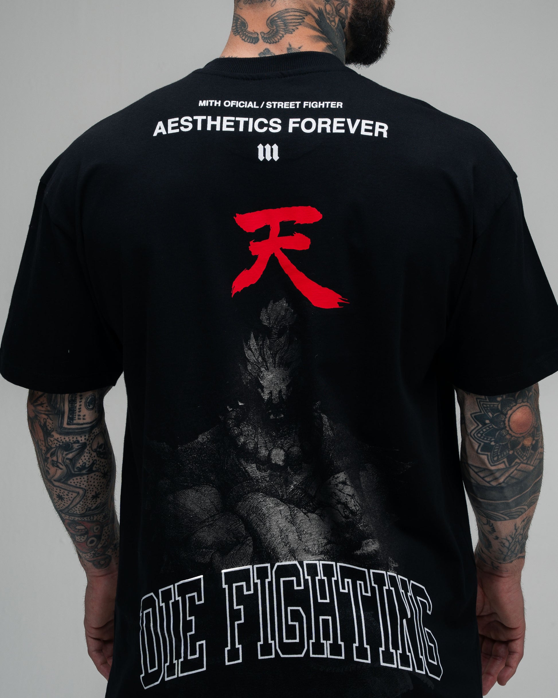 Camiseta Oversized Street Fighter Akuma Aesthetics Mono Preto