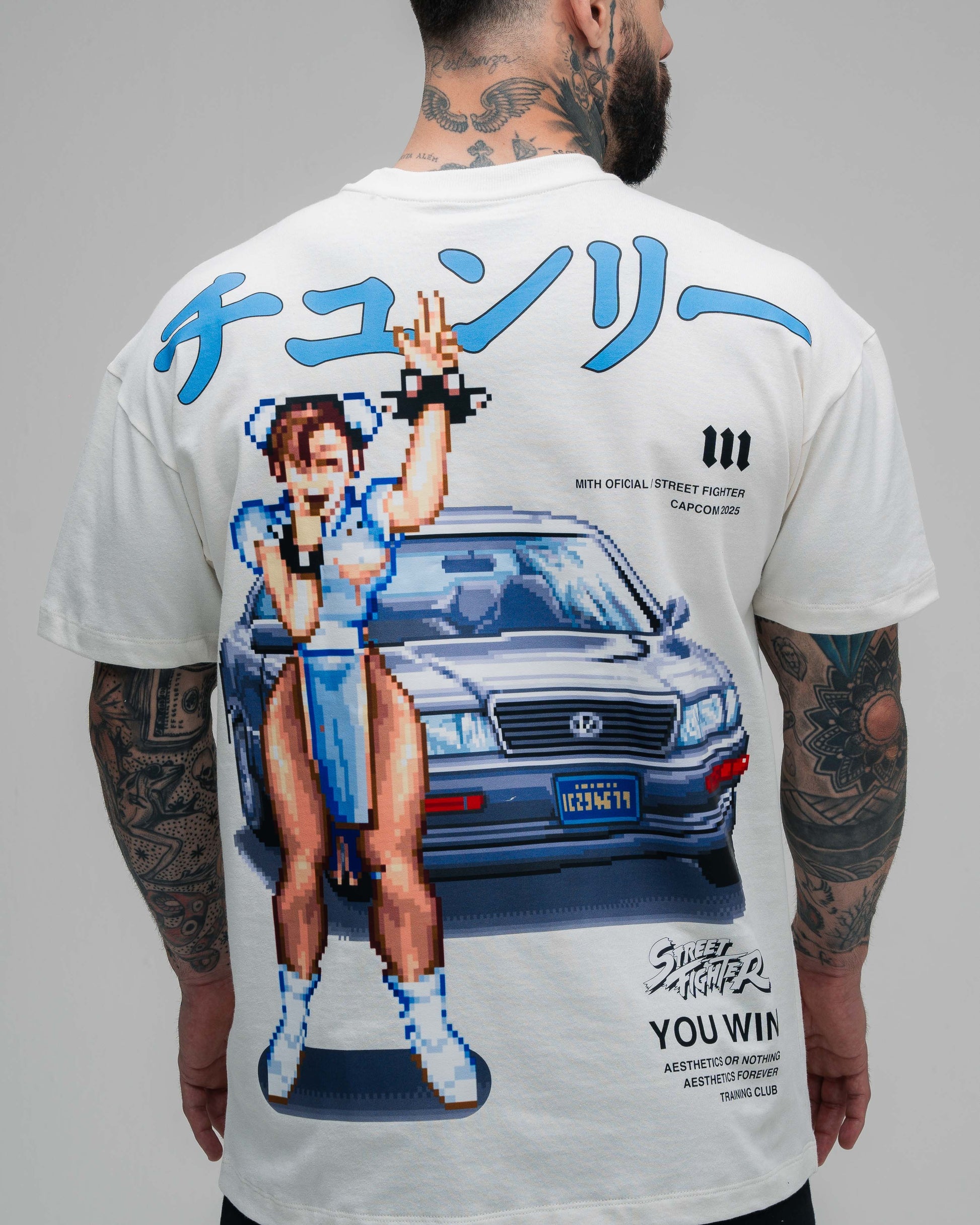 Camiseta Oversized Street Fighter Chun Li Off White
