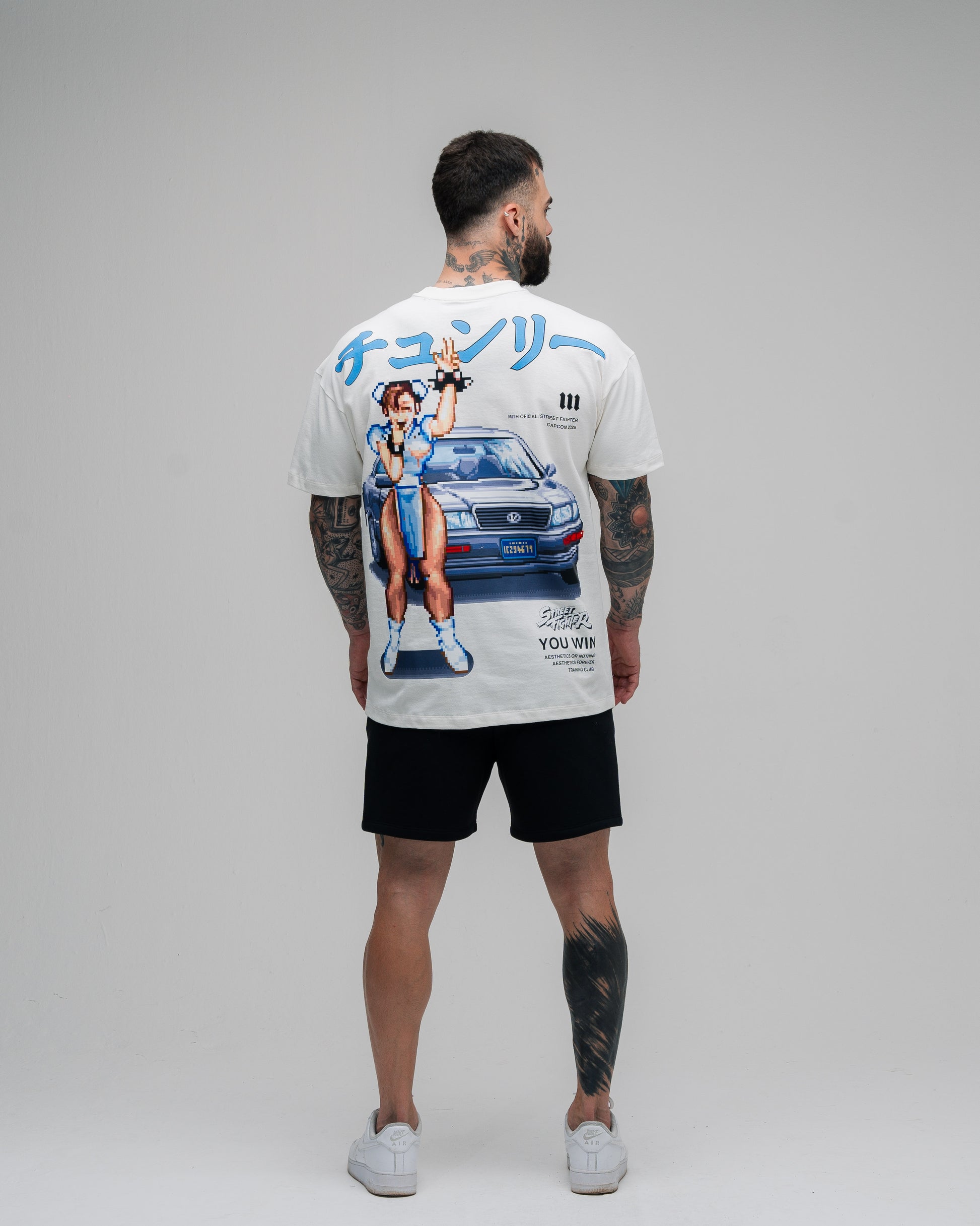 Camiseta Oversized Street Fighter Chun Li Off White