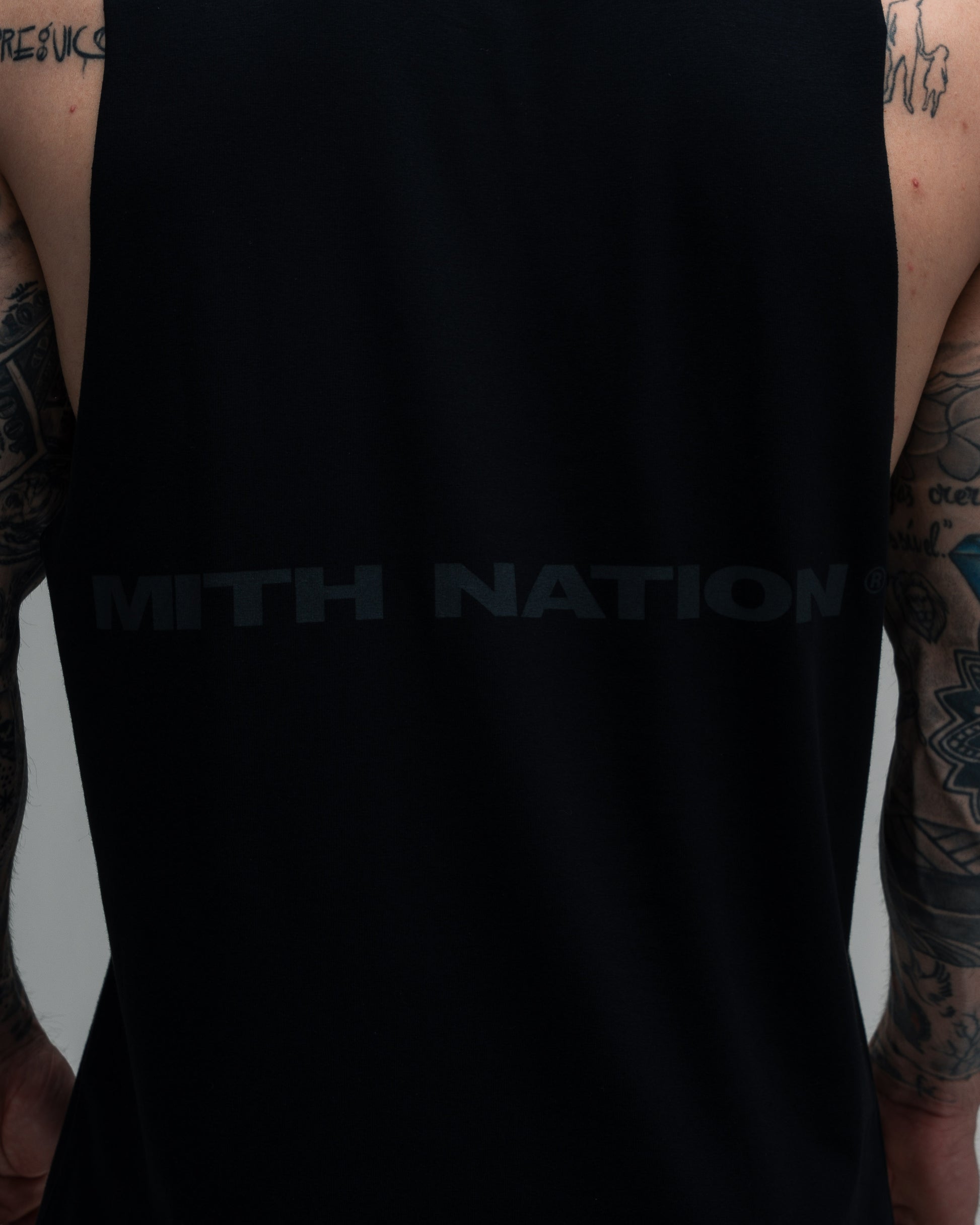 Regata Cut Off Mith Nation Preto