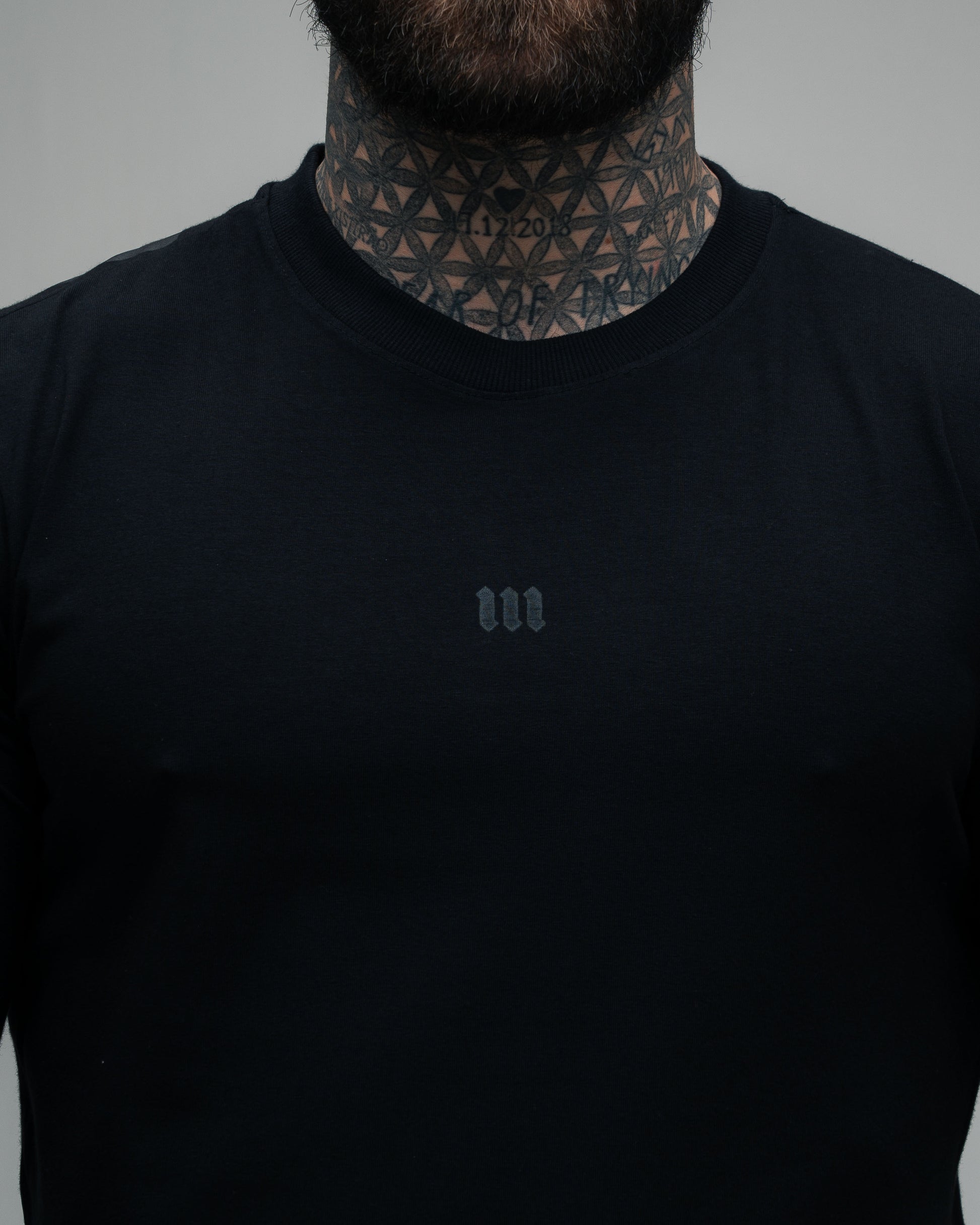 Camiseta Manga Longa Doodle Preto