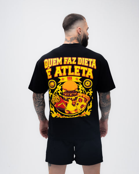 Camiseta <strong>Oversized Treino</strong> Preta Mith Quem Faz Dieta é Atleta