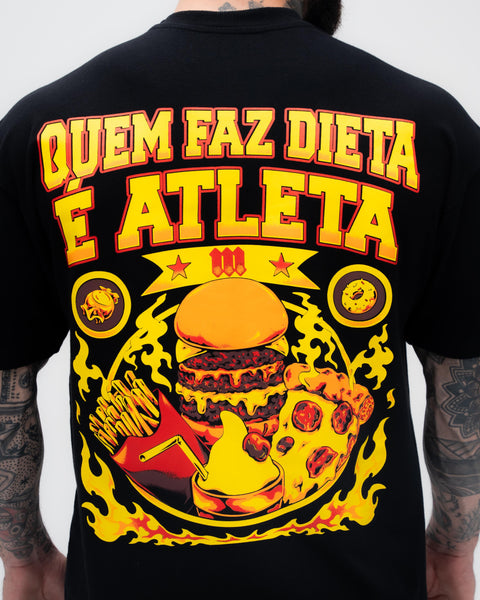Camiseta <strong>Oversized Treino</strong> Mith Quem Faz Dieta é Atleta Preto