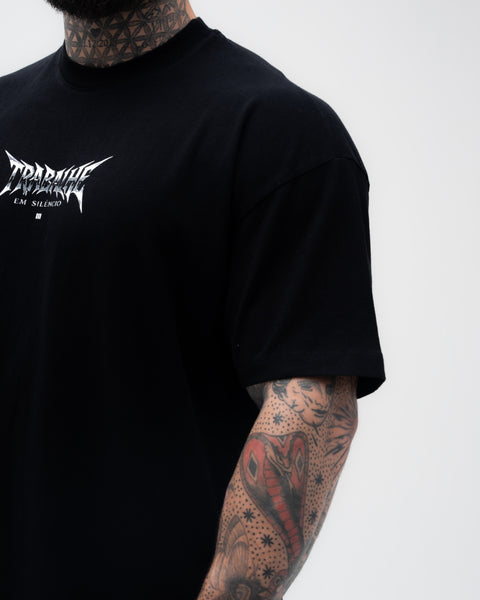 Camiseta <strong>Oversized Treino</strong> Mith Trabalhe em Silêncio Preto