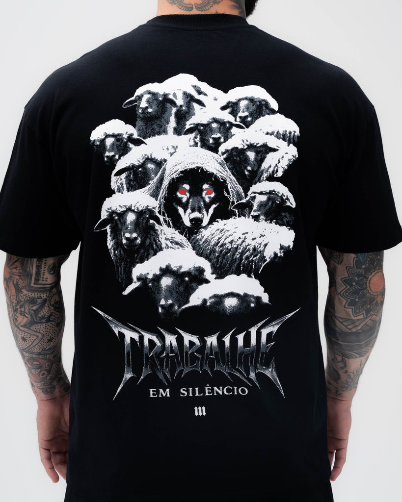 Camiseta <strong>Oversized Treino</strong> Mith Trabalhe em Silêncio Preto