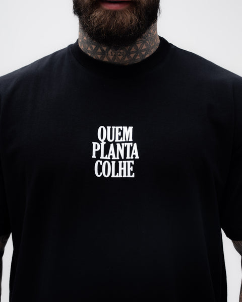 Camiseta <strong>Oversized Treino</strong> Preta Mith Quem Planta Colhe