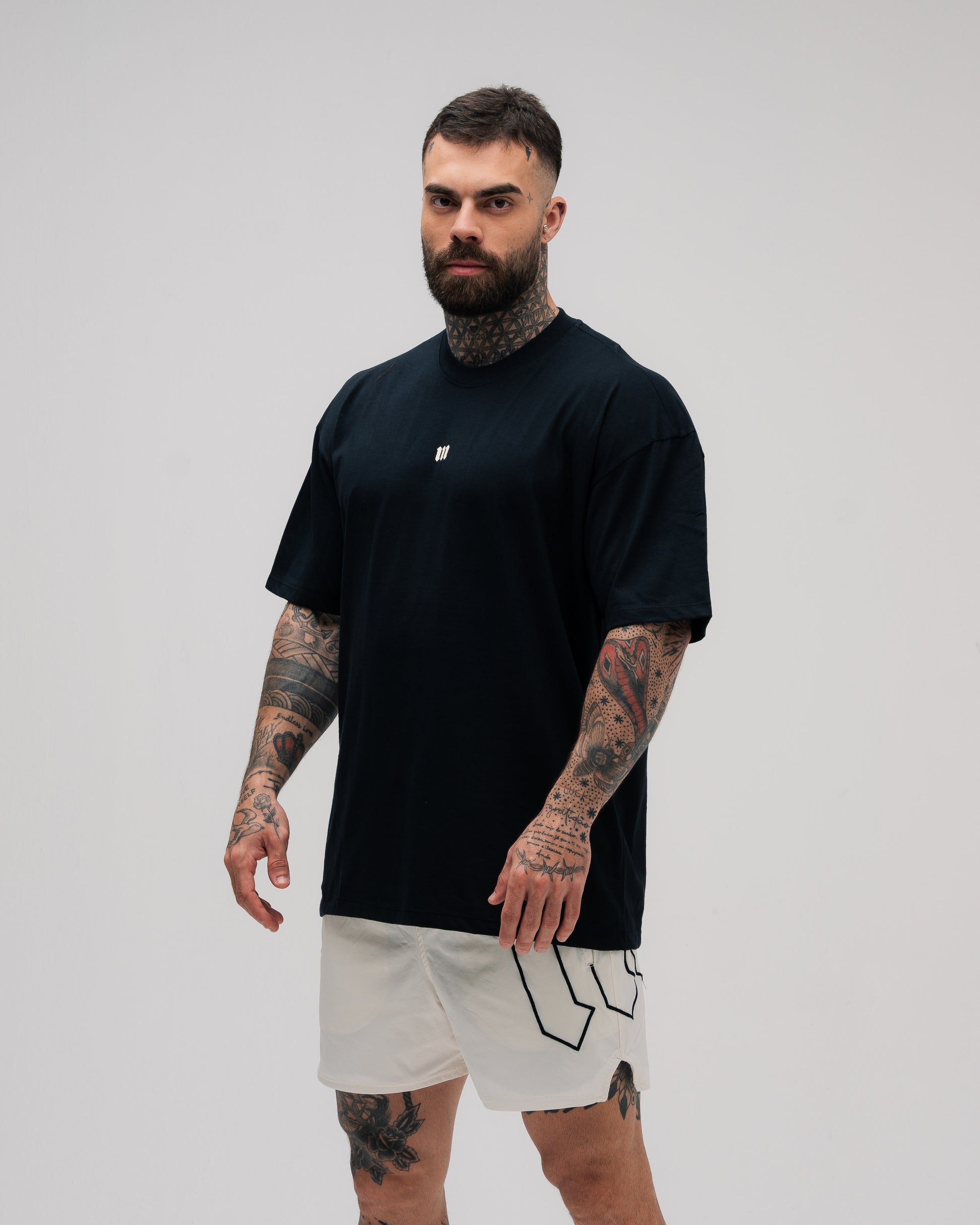 Camiseta Oversized Mith Nation White Training Club Preto