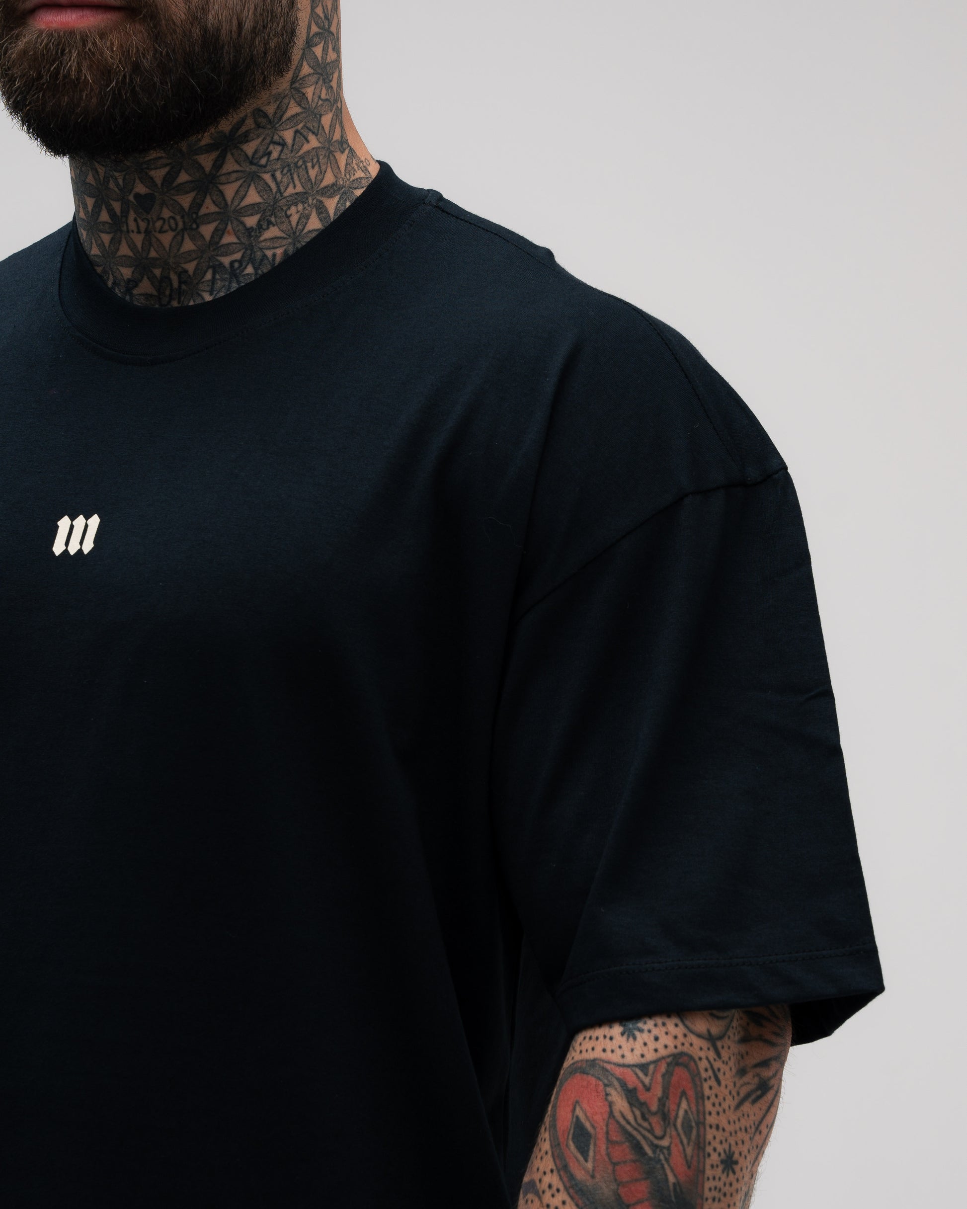 Camiseta Oversized Mith Nation White Training Club Preto