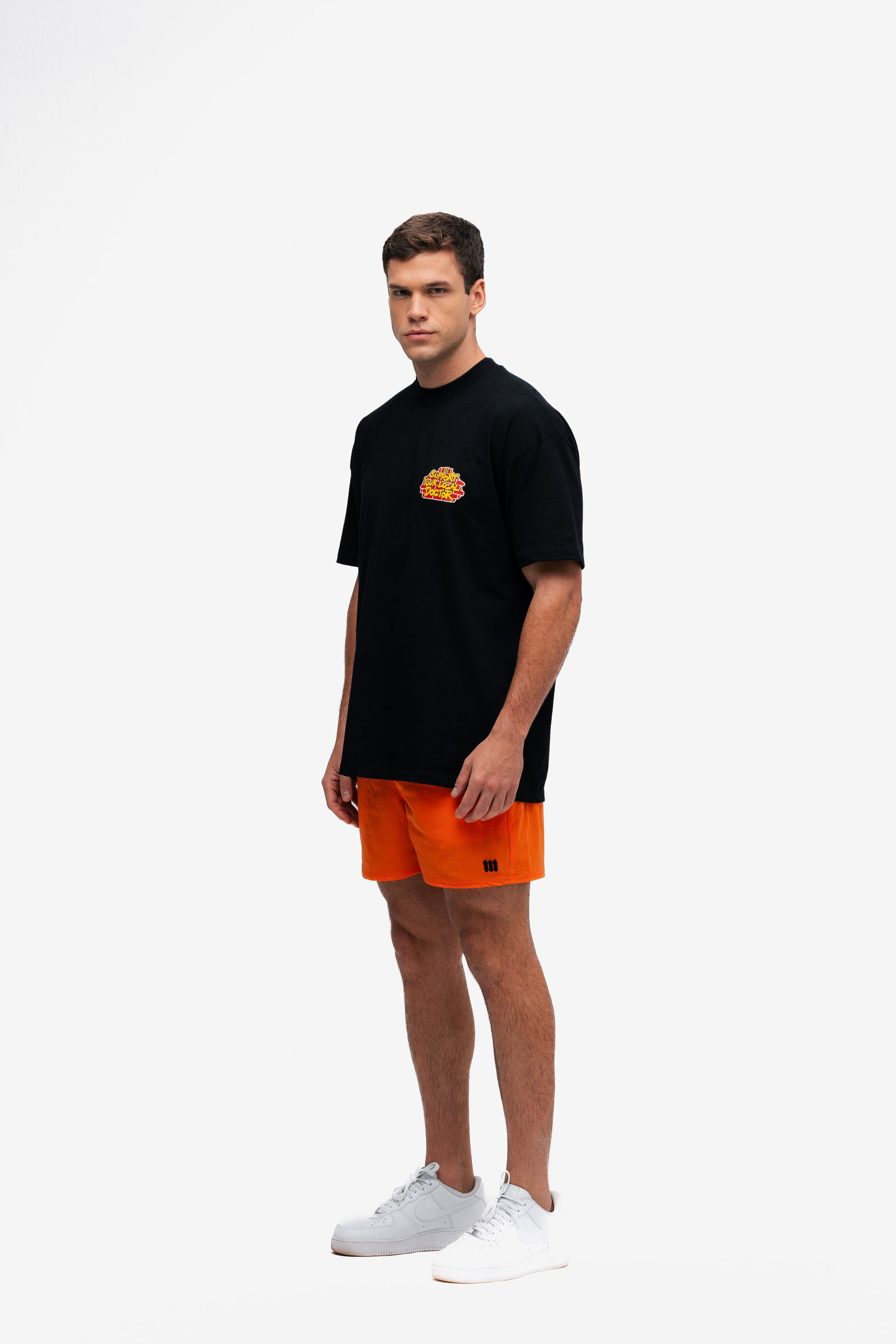 Camiseta Oversized Comam Frutas Support Your Local Preto