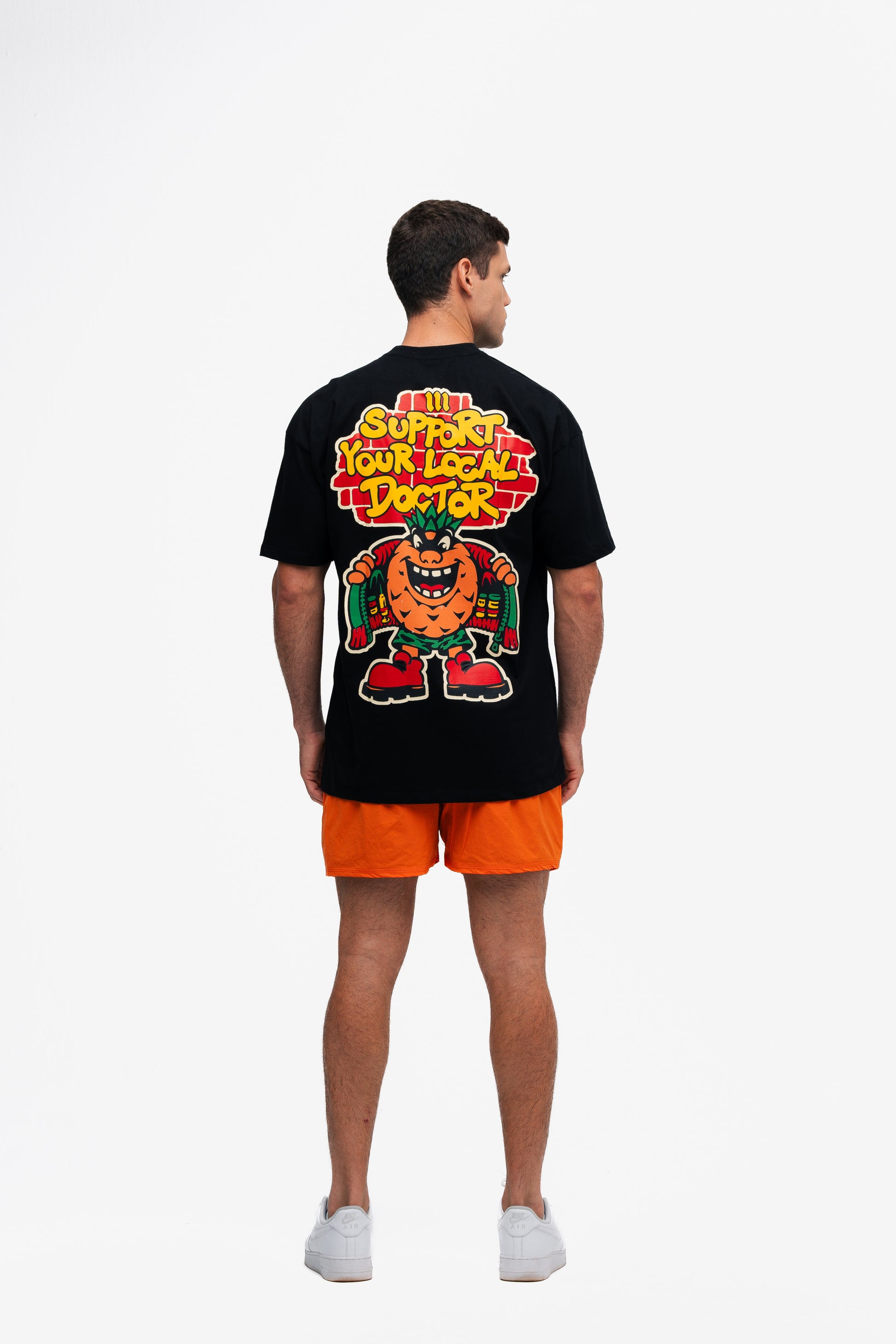 Camiseta Oversized Comam Frutas Support Your Local Preto