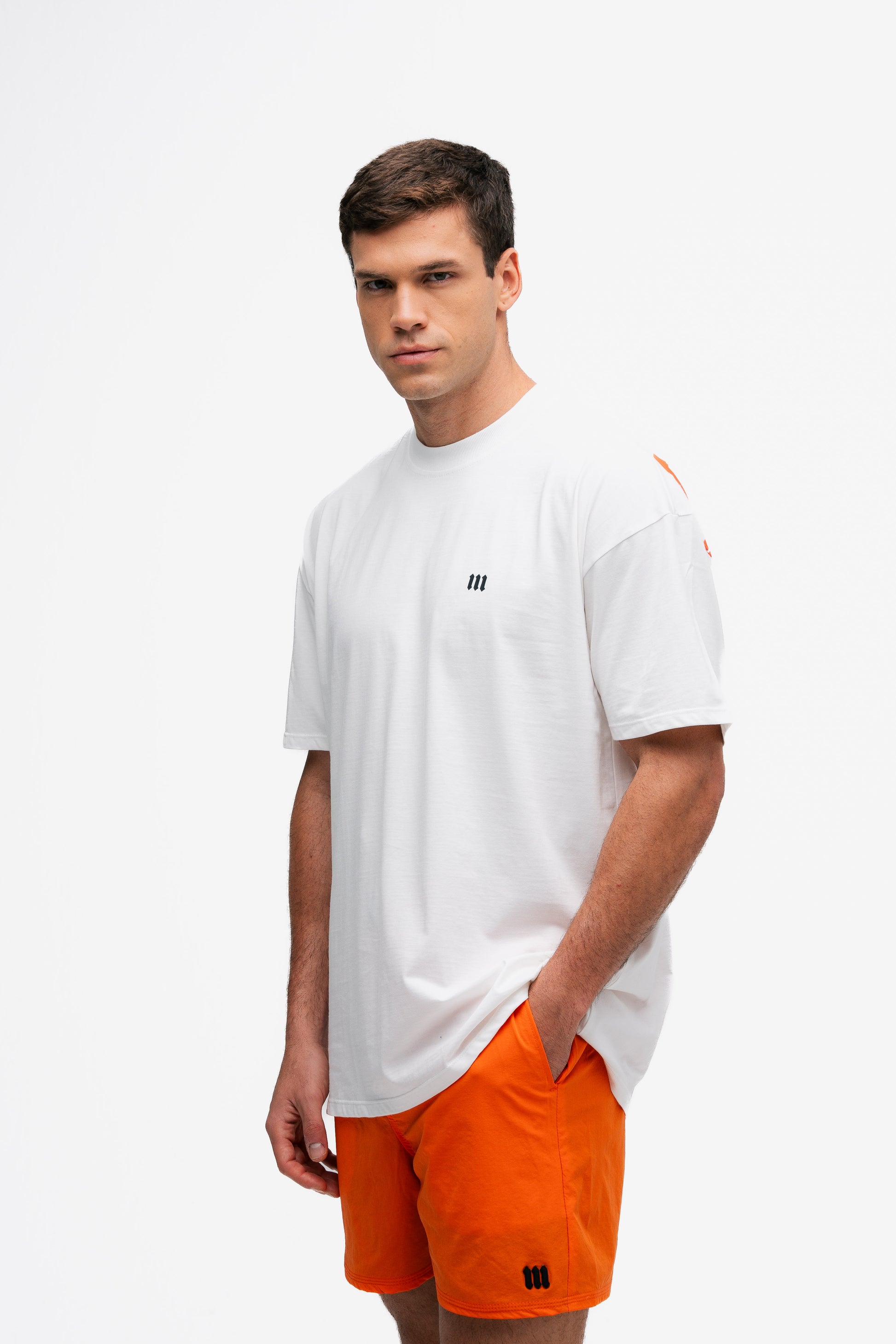 Camiseta Oversized Mith Nation Graphic Doodle Off White