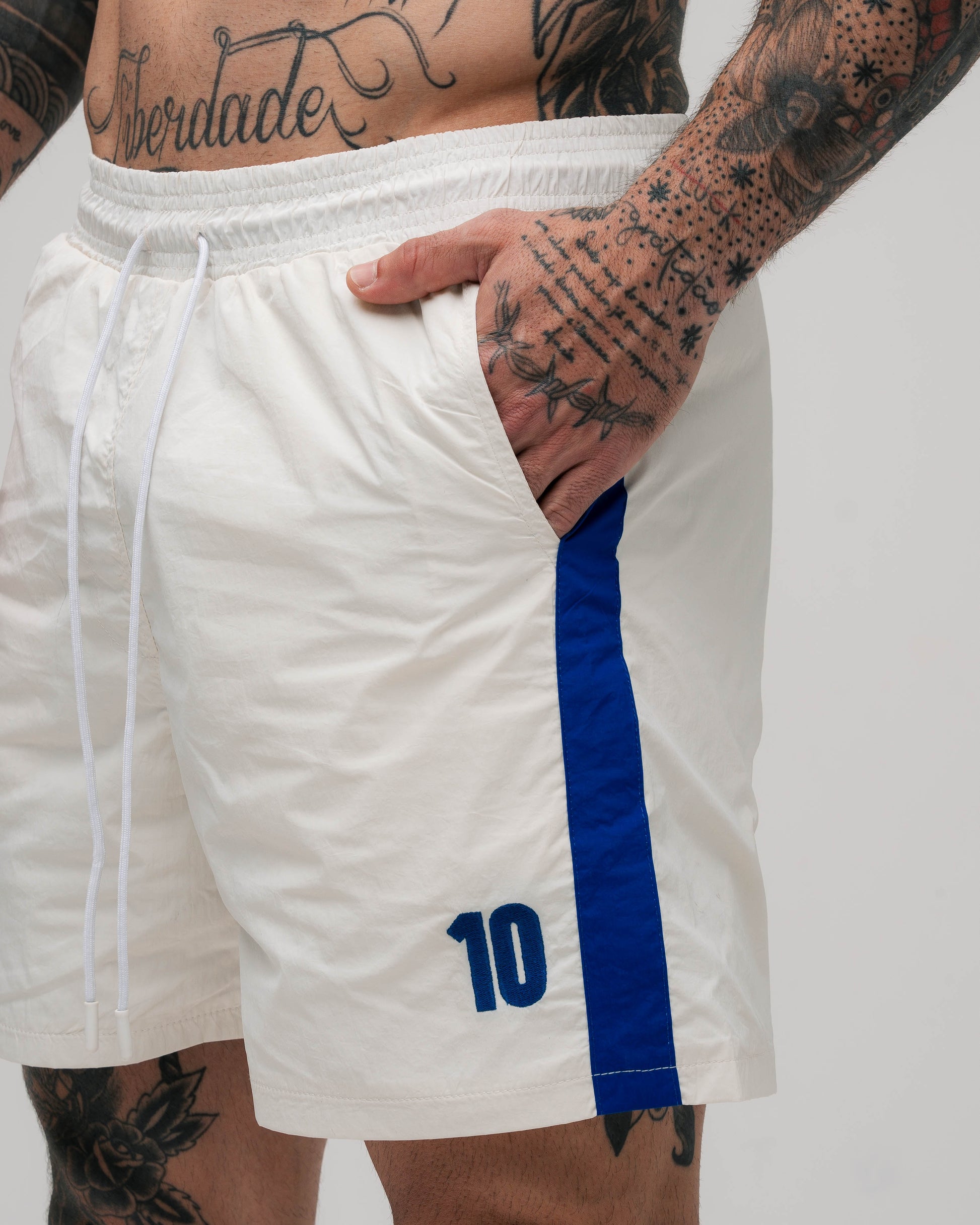 Shorts Curto de Tactel Mith Comam Frutas BR Off White