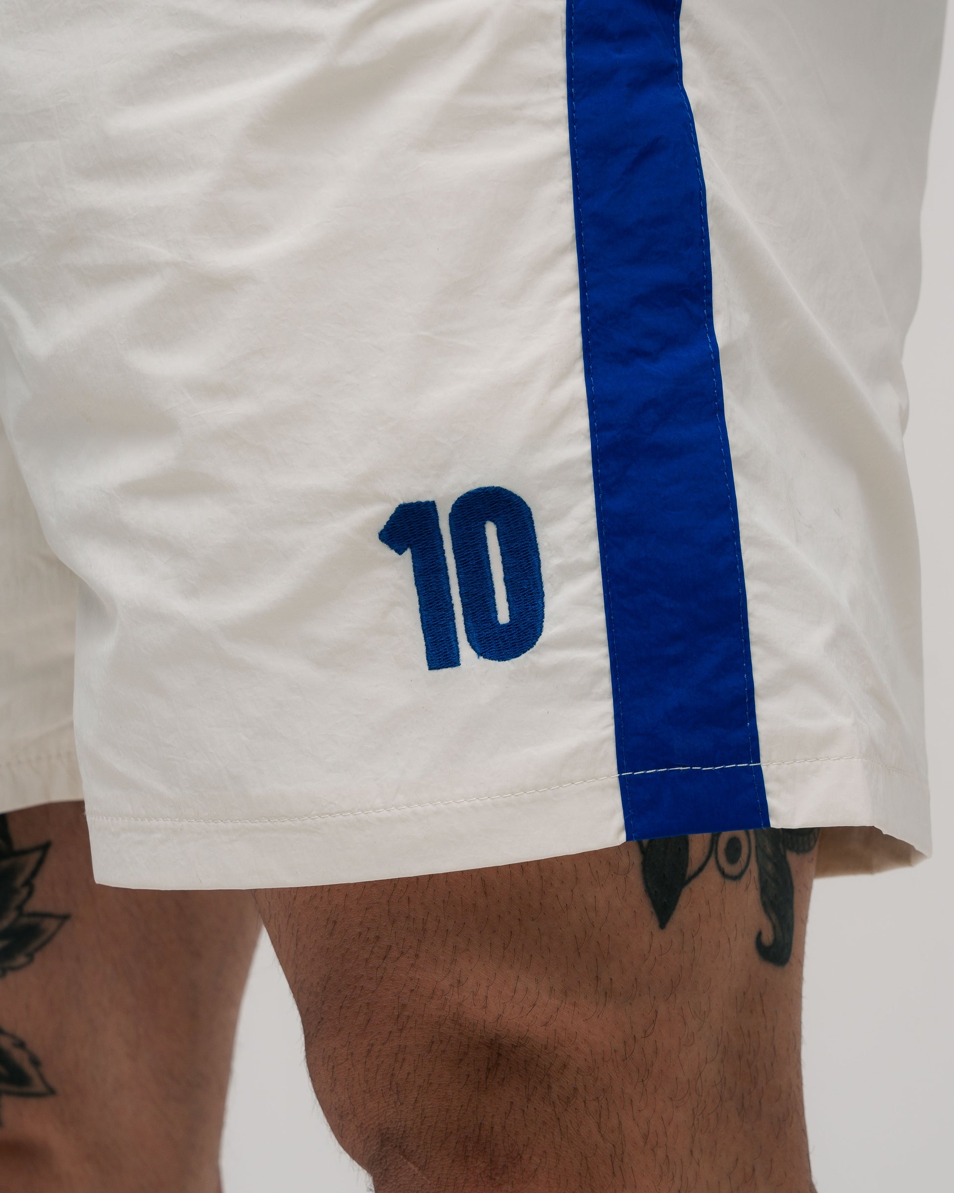 Shorts Curto de Tactel Mith Comam Frutas BR Off White
