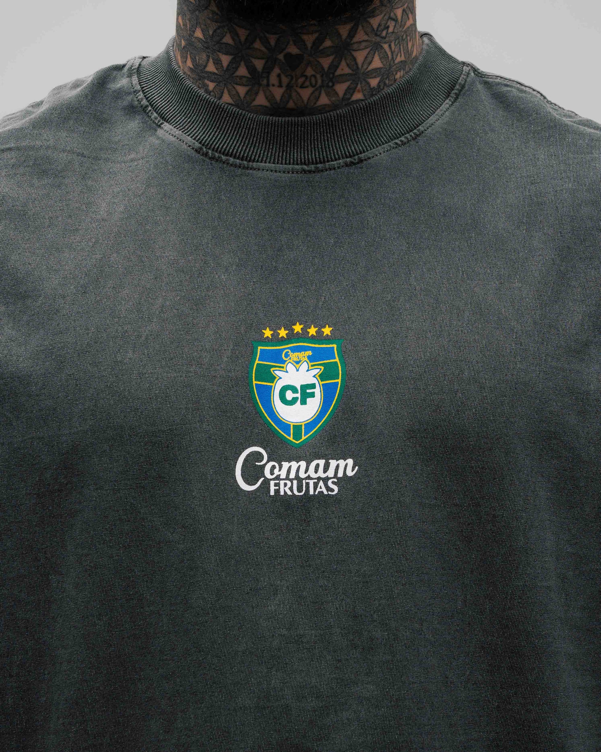 Camiseta Box Estonada Mith Comam Frutas BR Preto