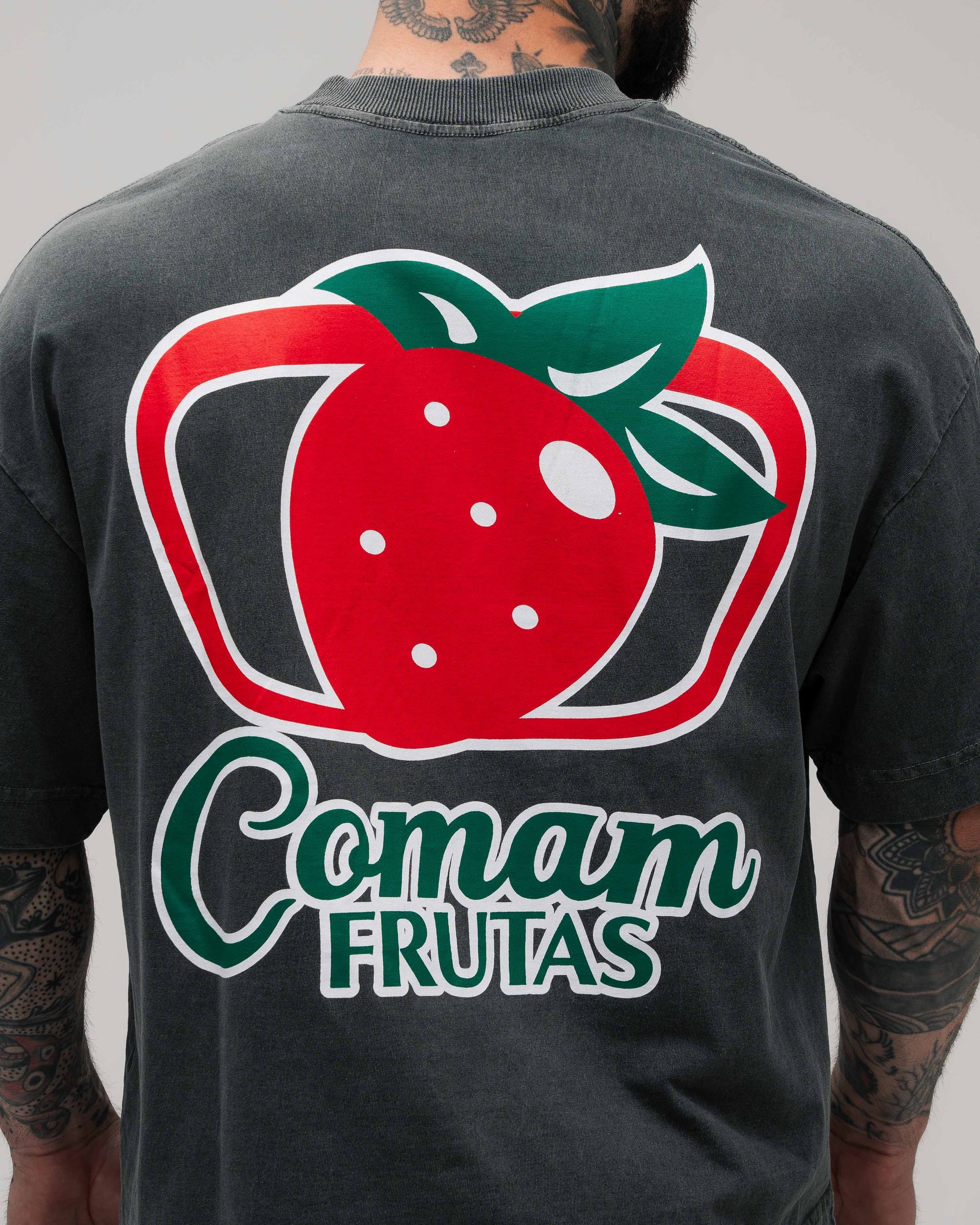 Camiseta Box Estonada Mith Comam Frutas BR Preto