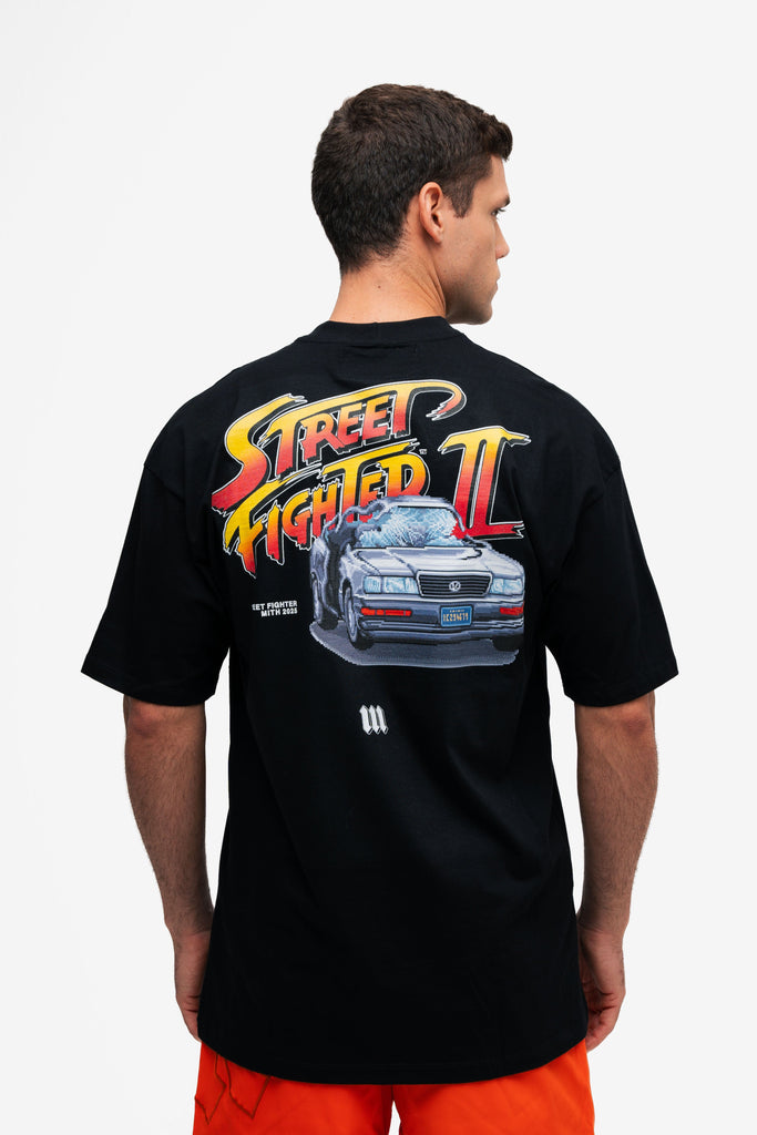 Camiseta Oversized Street Fighter Car Stage Bonus Preto