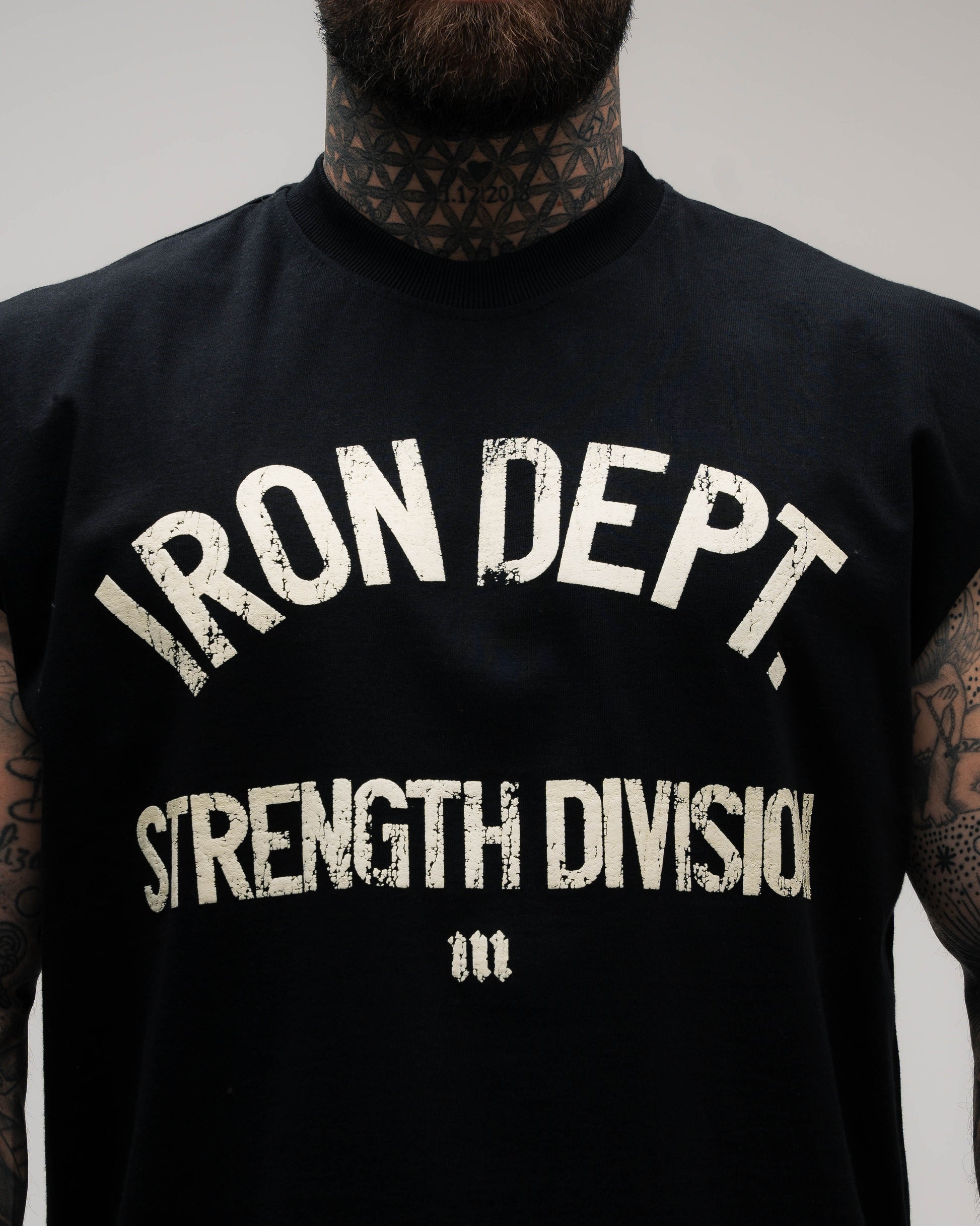 Regata Oversized Box Iron Dept. Preto