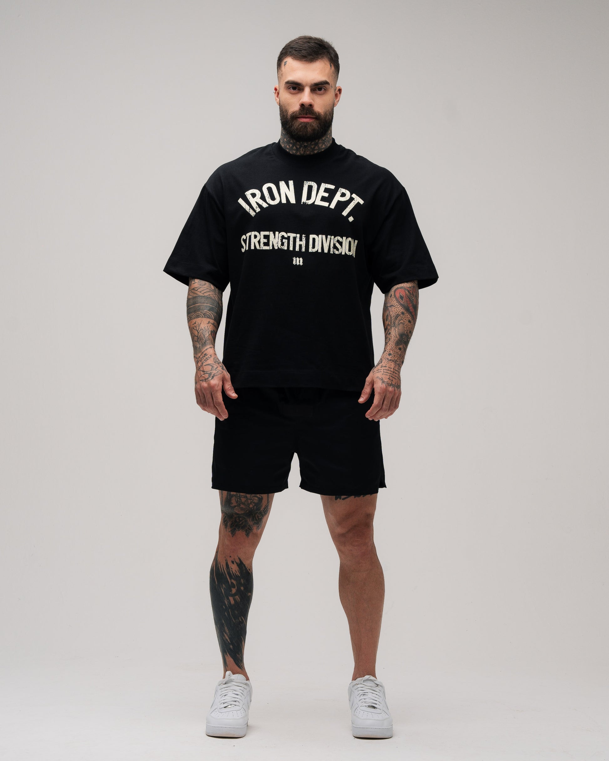 Camiseta Oversized Box Iron Dept. Preto